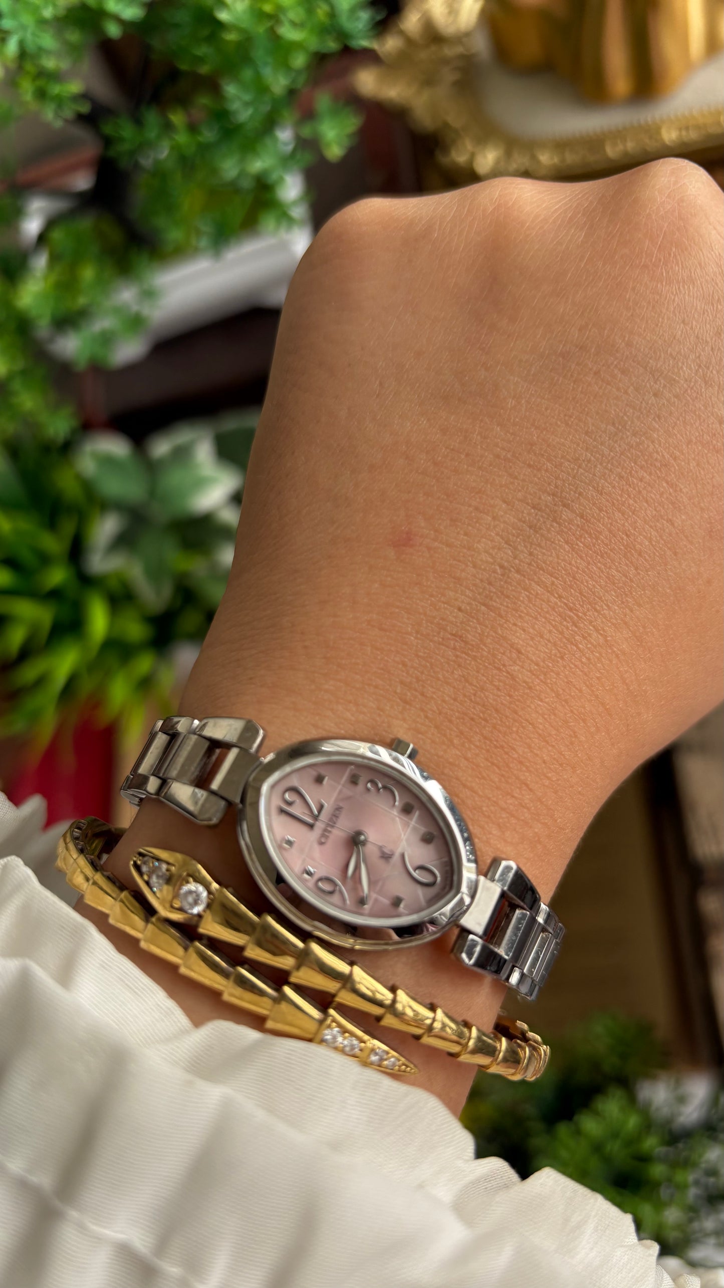 Vintage Citizen Watch in Silver Tone Pink Almond Dial