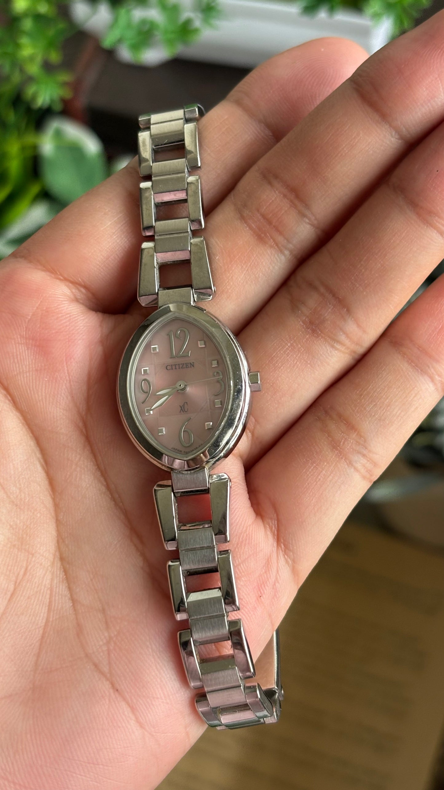 Vintage Citizen Watch in Silver Tone Pink Almond Dial