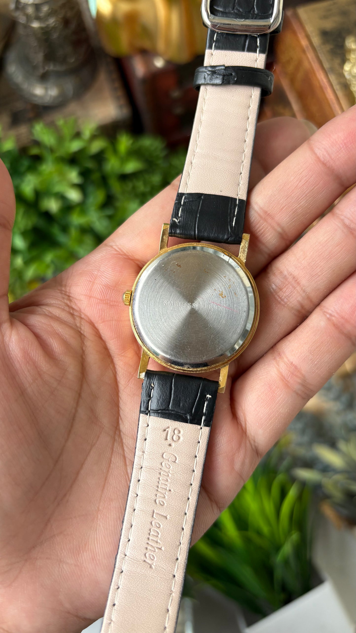 Vintage Eternal Minimalist Men's Watch in Gold Tone Black Leather Quartz #00937