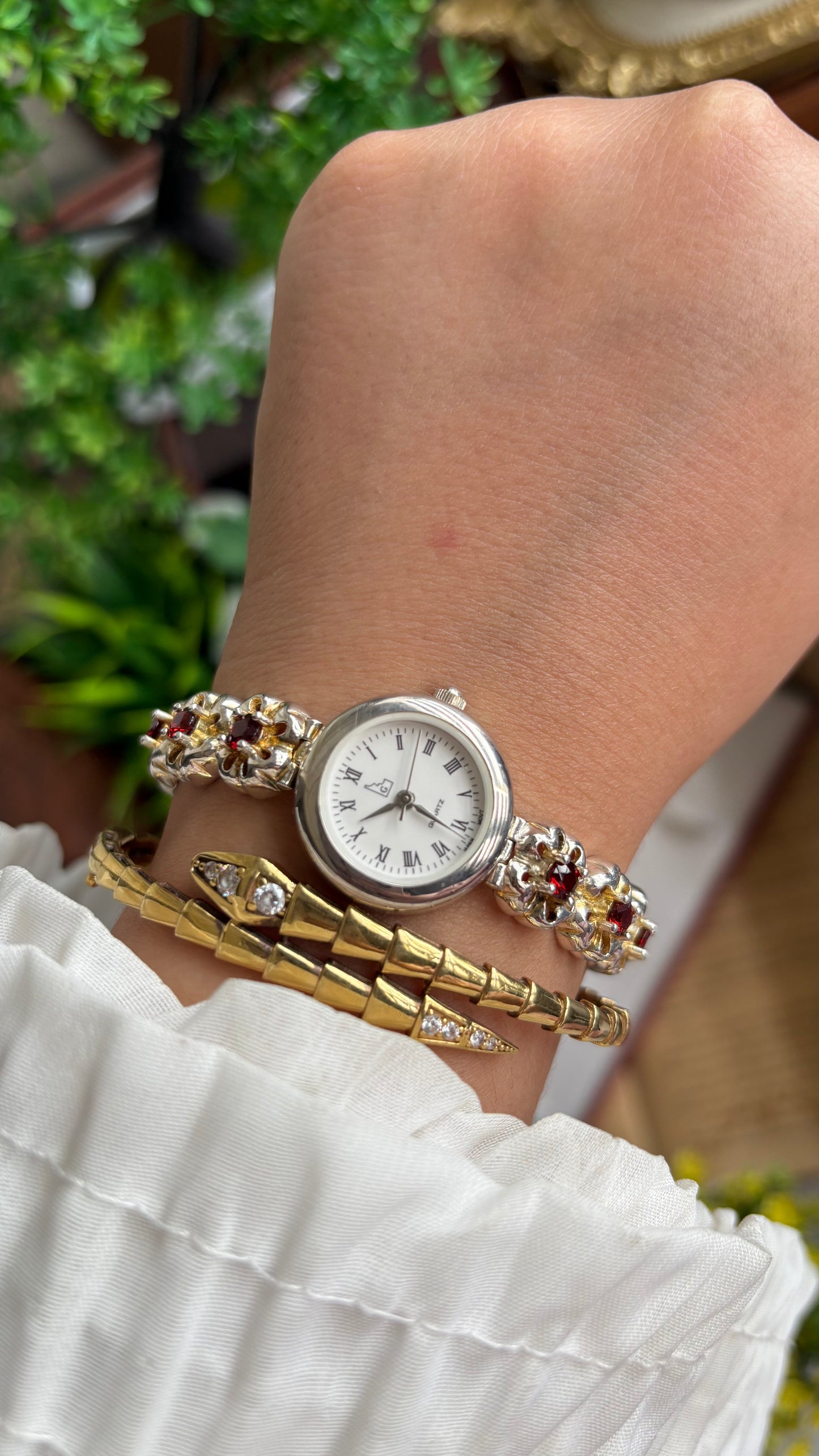 Extremely Rare Vintage Idaho Garnet Watch in Two-Tone Unique Flower Strap Design with 12 Real Garnet Accent