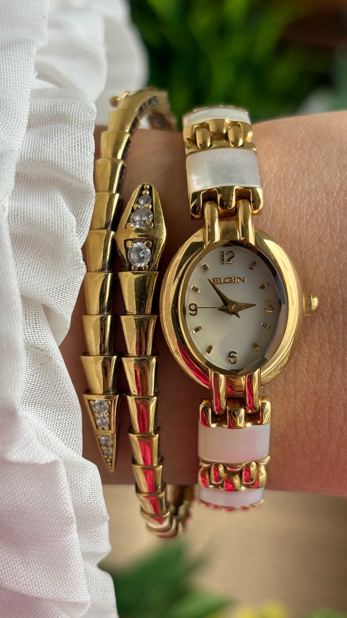 Extremely Rare Vintage Elgin Watch in Gold Tone Mother of Pearl Dial Shell Bracelet