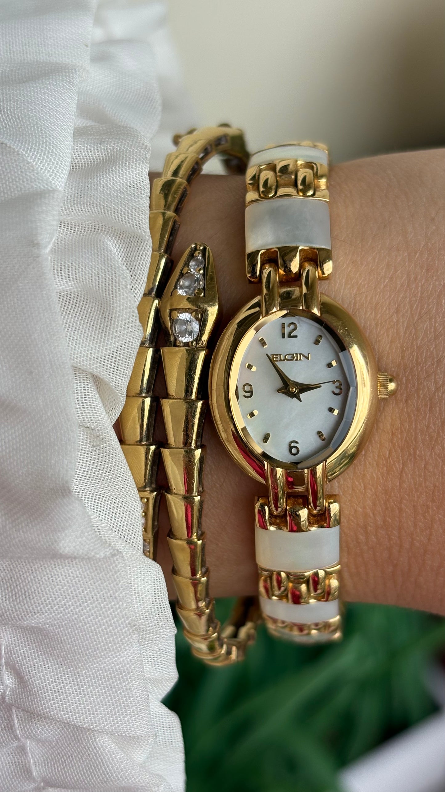 Extremely Rare Vintage Elgin Watch in Gold Tone Mother of Pearl Dial Shell Bracelet