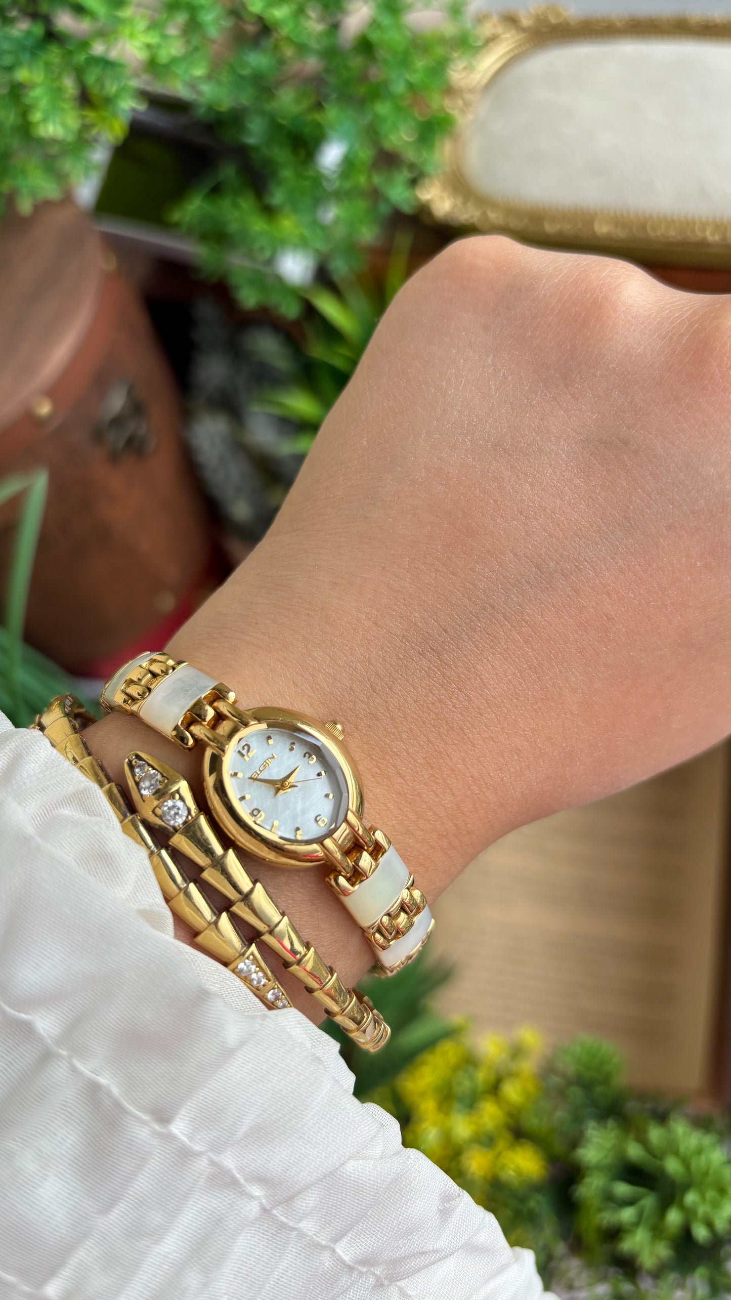 Extremely Rare Vintage Elgin Watch in Gold Tone Mother of Pearl Dial Shell Bracelet