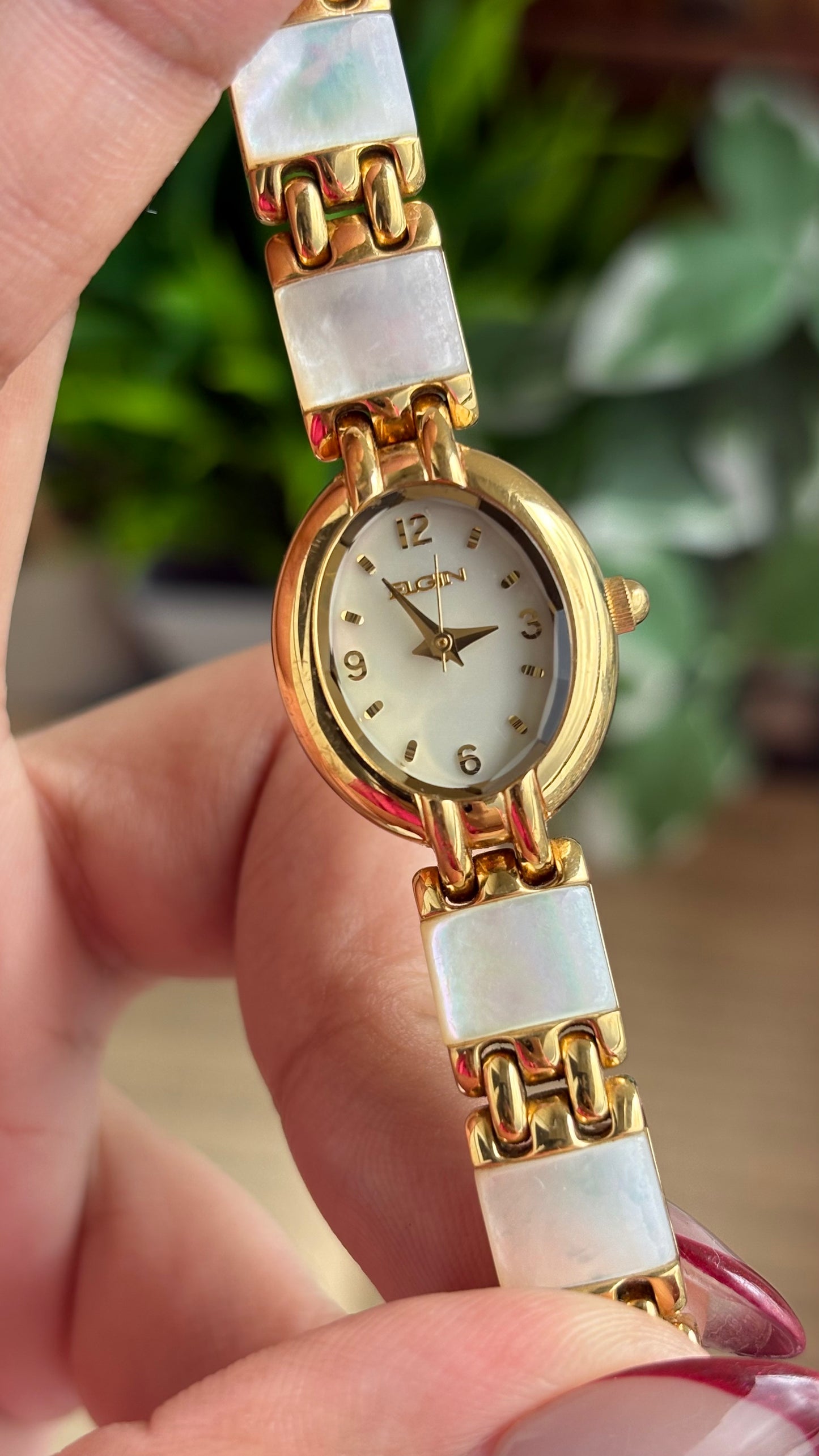 Extremely Rare Vintage Elgin Watch in Gold Tone Mother of Pearl Dial Shell Bracelet