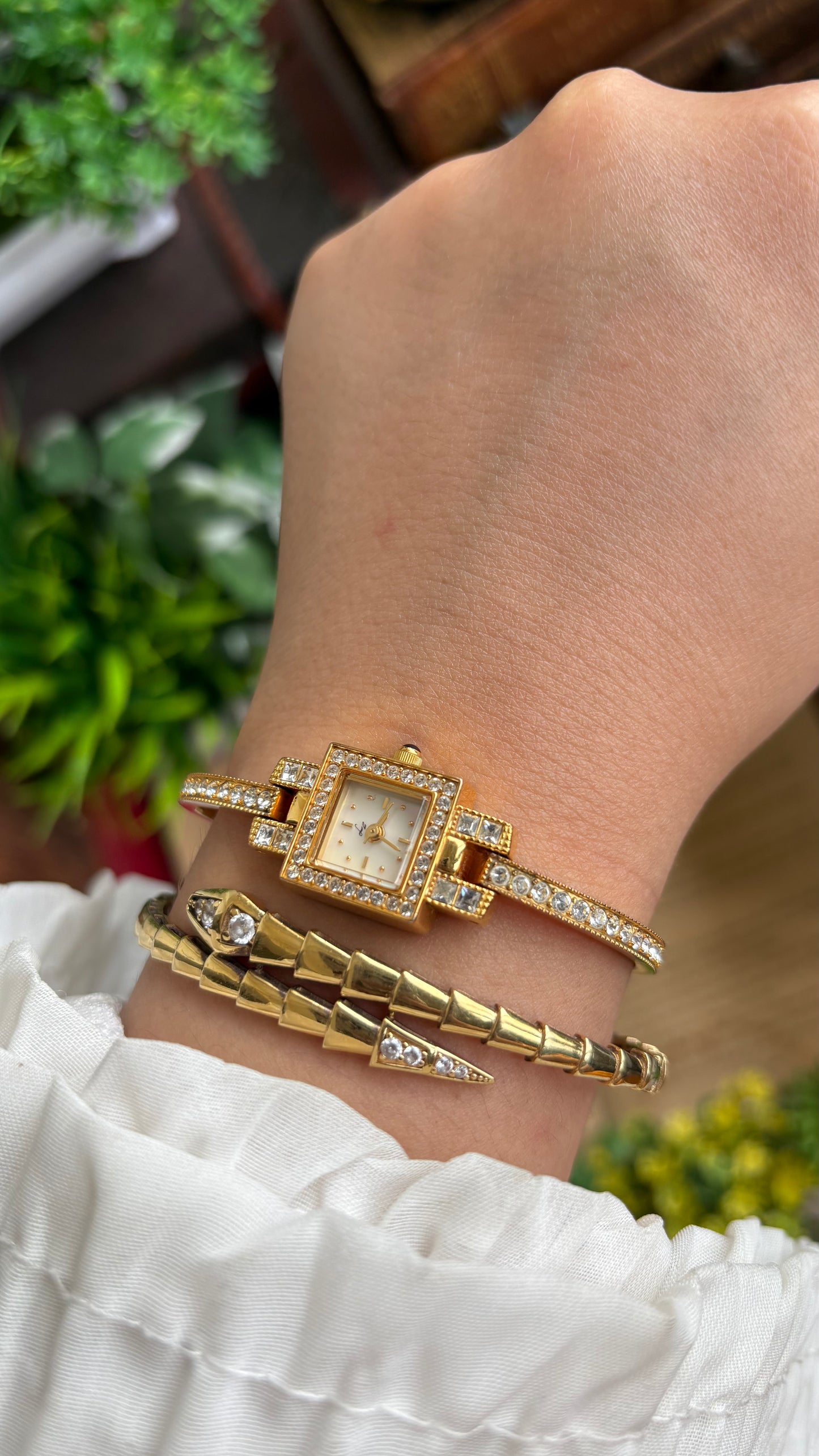Vintage LZ Fine Jewelry Swiss Tennis Bracelet Watch in Gold Tone Mother of Pearl Dial
