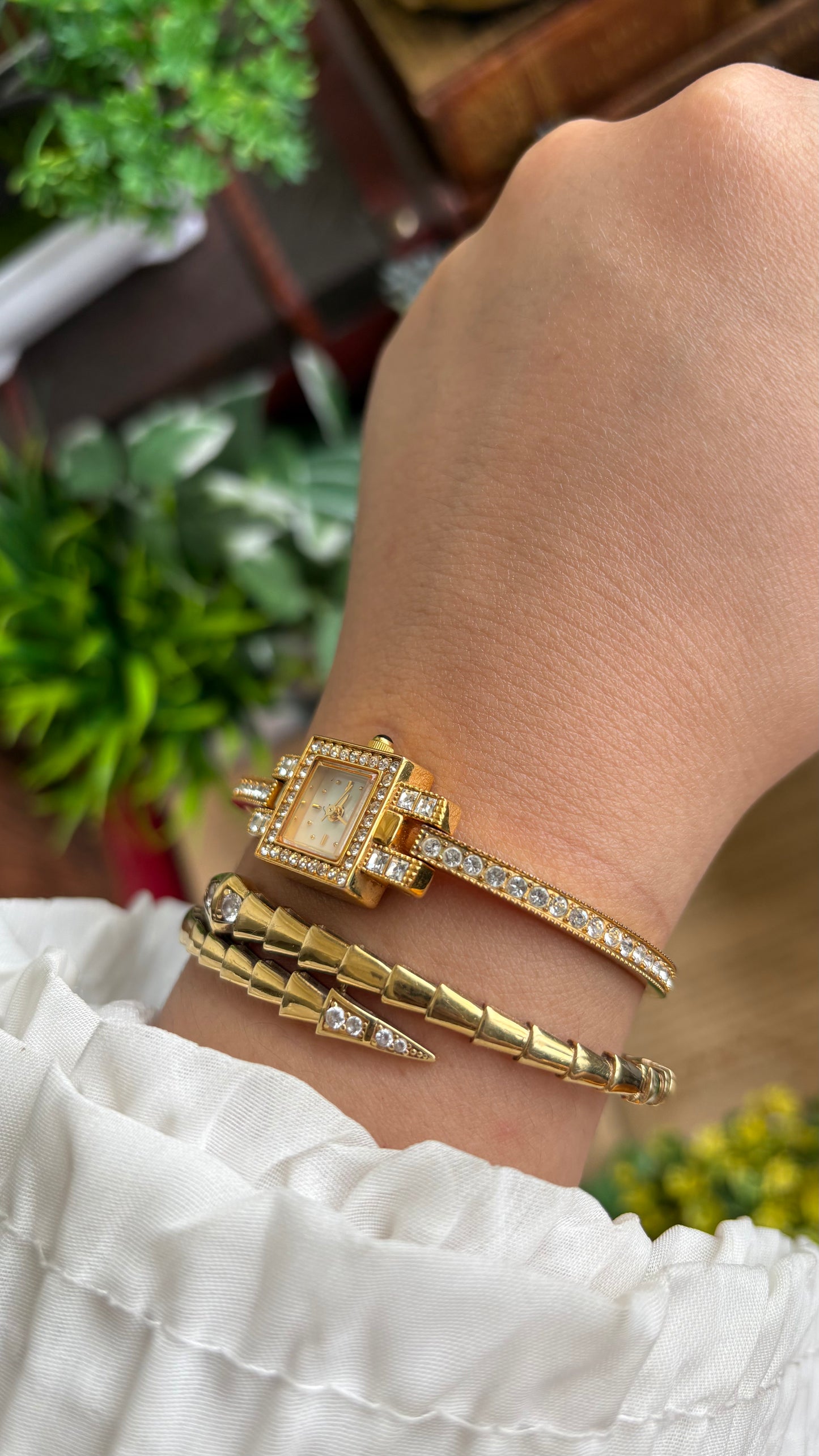 Vintage LZ Fine Jewelry Swiss Tennis Bracelet Watch in Gold Tone Mother of Pearl Dial