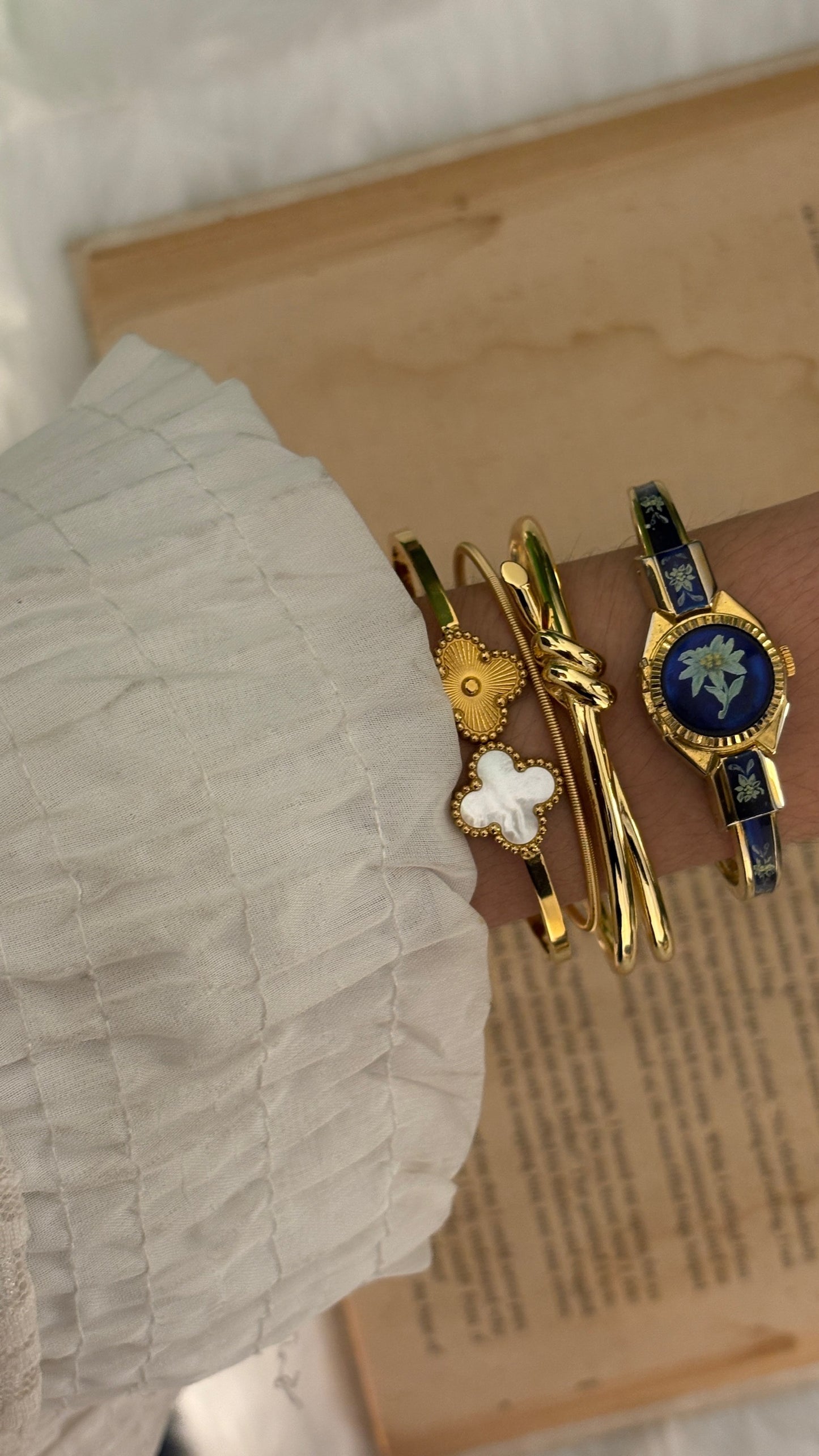 Rare Vintage B Swiss Peekaboo Watch in Gold Tone Quartz