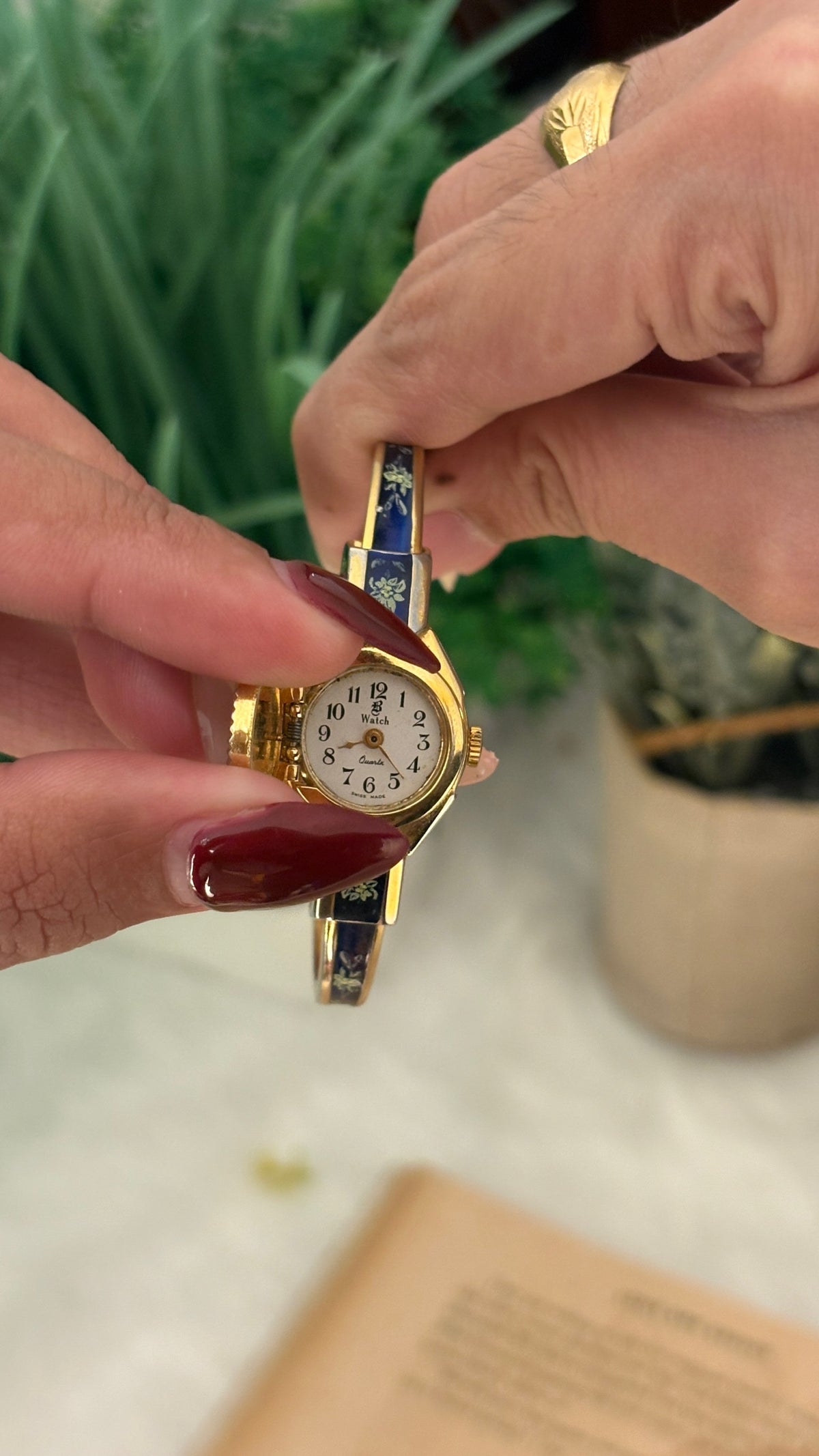 Rare Vintage B Swiss Peekaboo Watch in Gold Tone Quartz