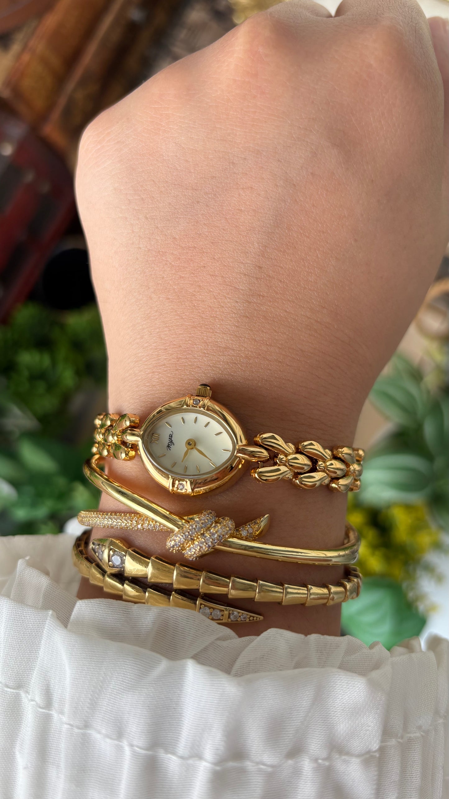 Vintage Myar Swiss Rhinestone Watch in Gold Tone Oval Dial Mother of Pearl Dial Quartz