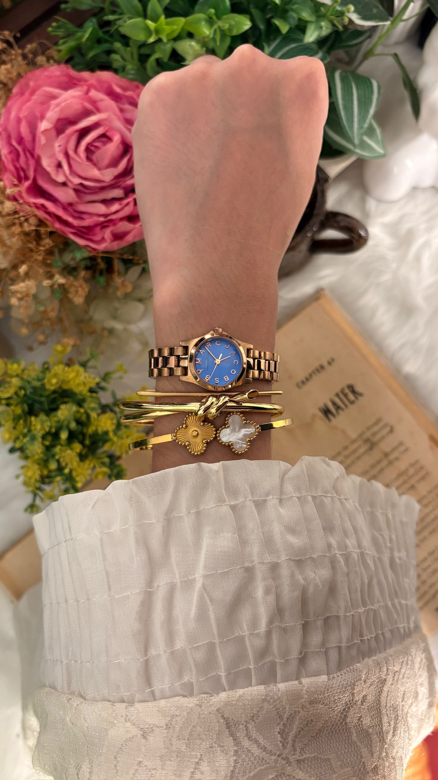 Rare Vintage Marc Jacobs Deep Blue Dial in Rose Gold Tone Quartz