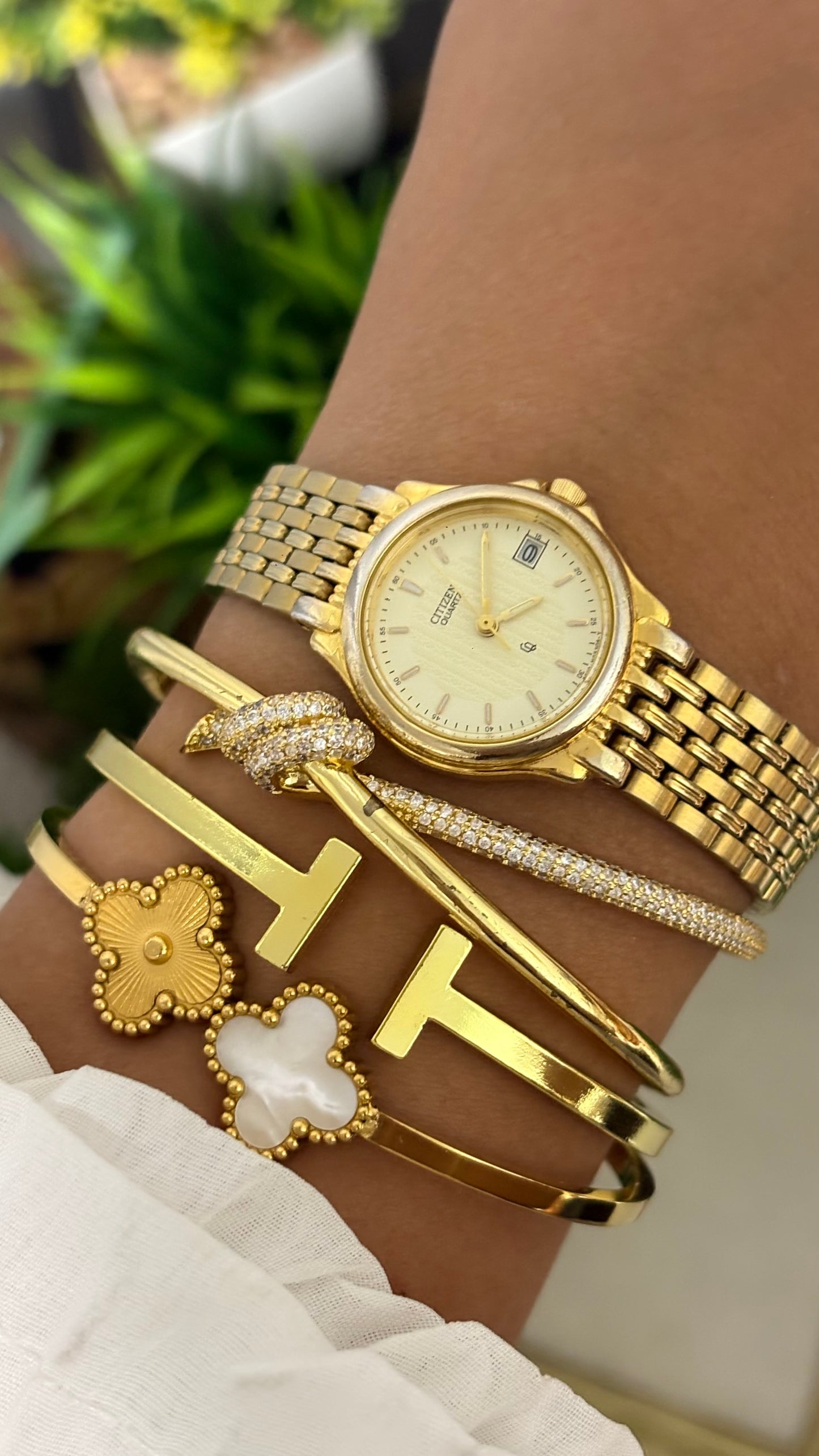 Vintage Citizen Watch in Gold Tone with Date Window