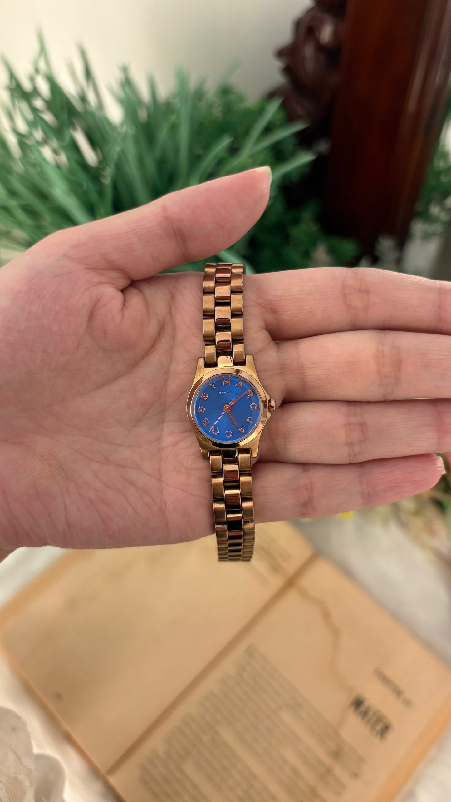 Rare Vintage Marc Jacobs Deep Blue Dial in Rose Gold Tone Quartz