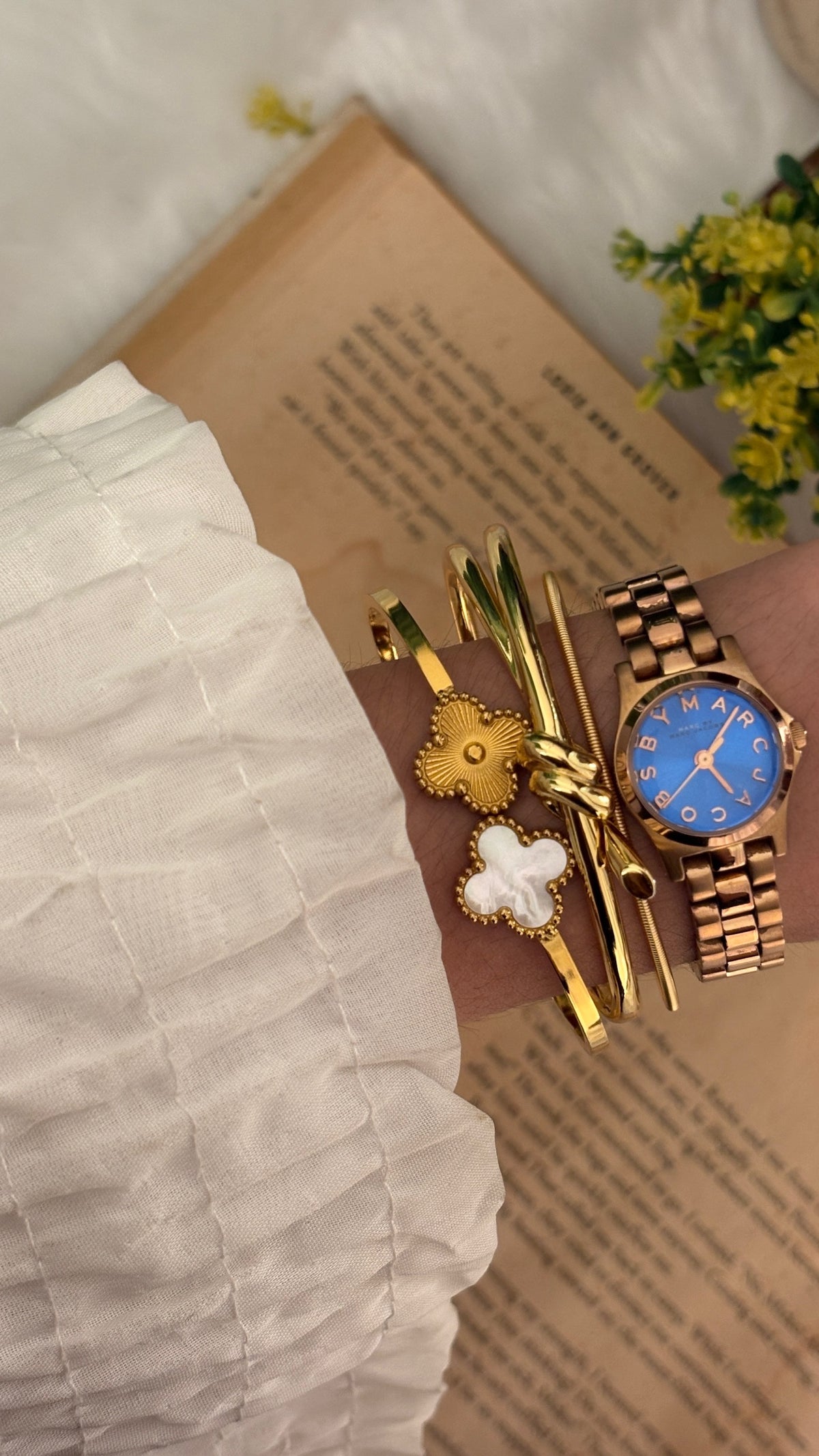 Rare Vintage Marc Jacobs Deep Blue Dial in Rose Gold Tone Quartz