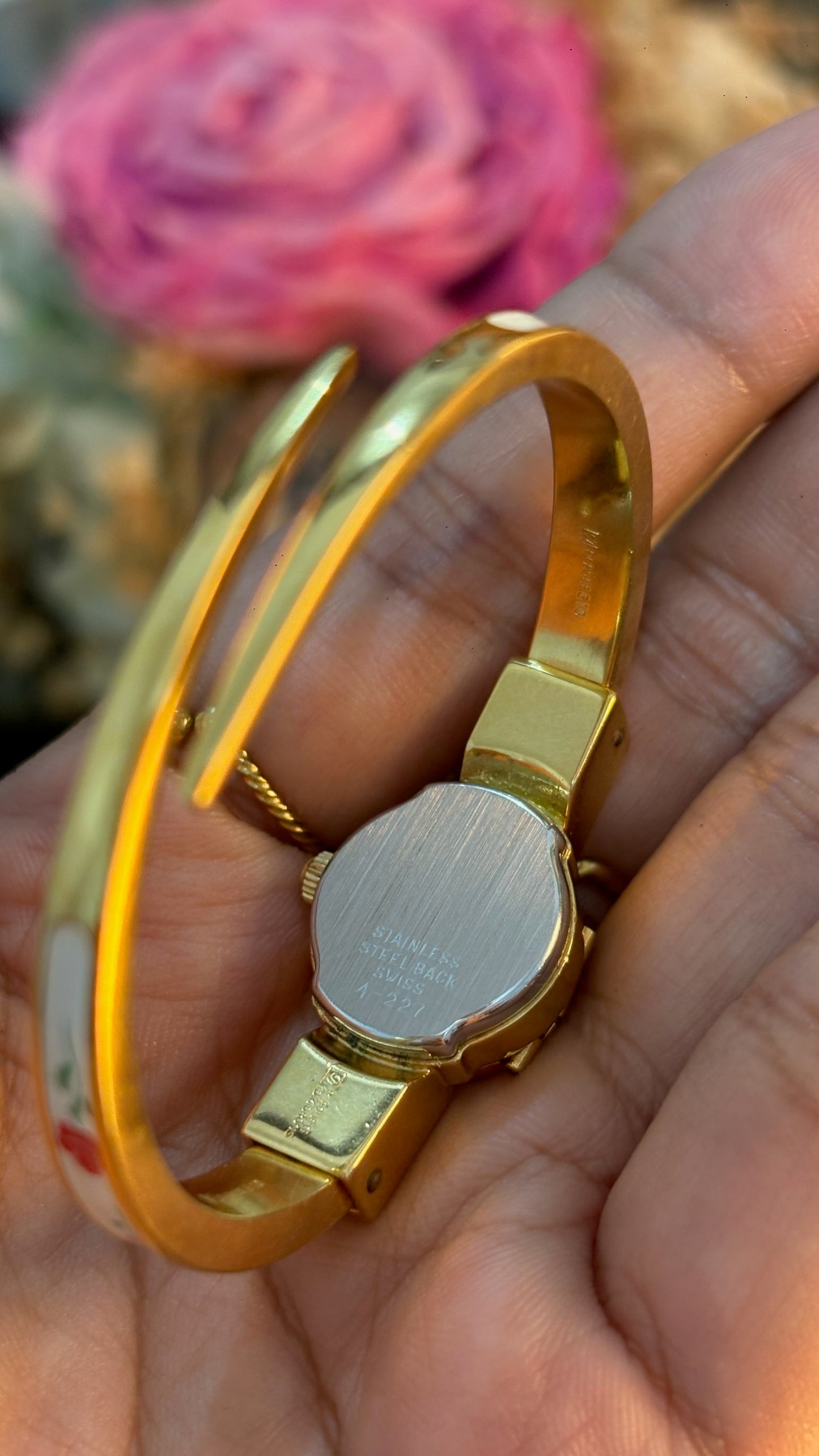 Extremely Rare Dainty Vintage Itraco White Victorian Peekaboo Watch in Gold Tone Quartz