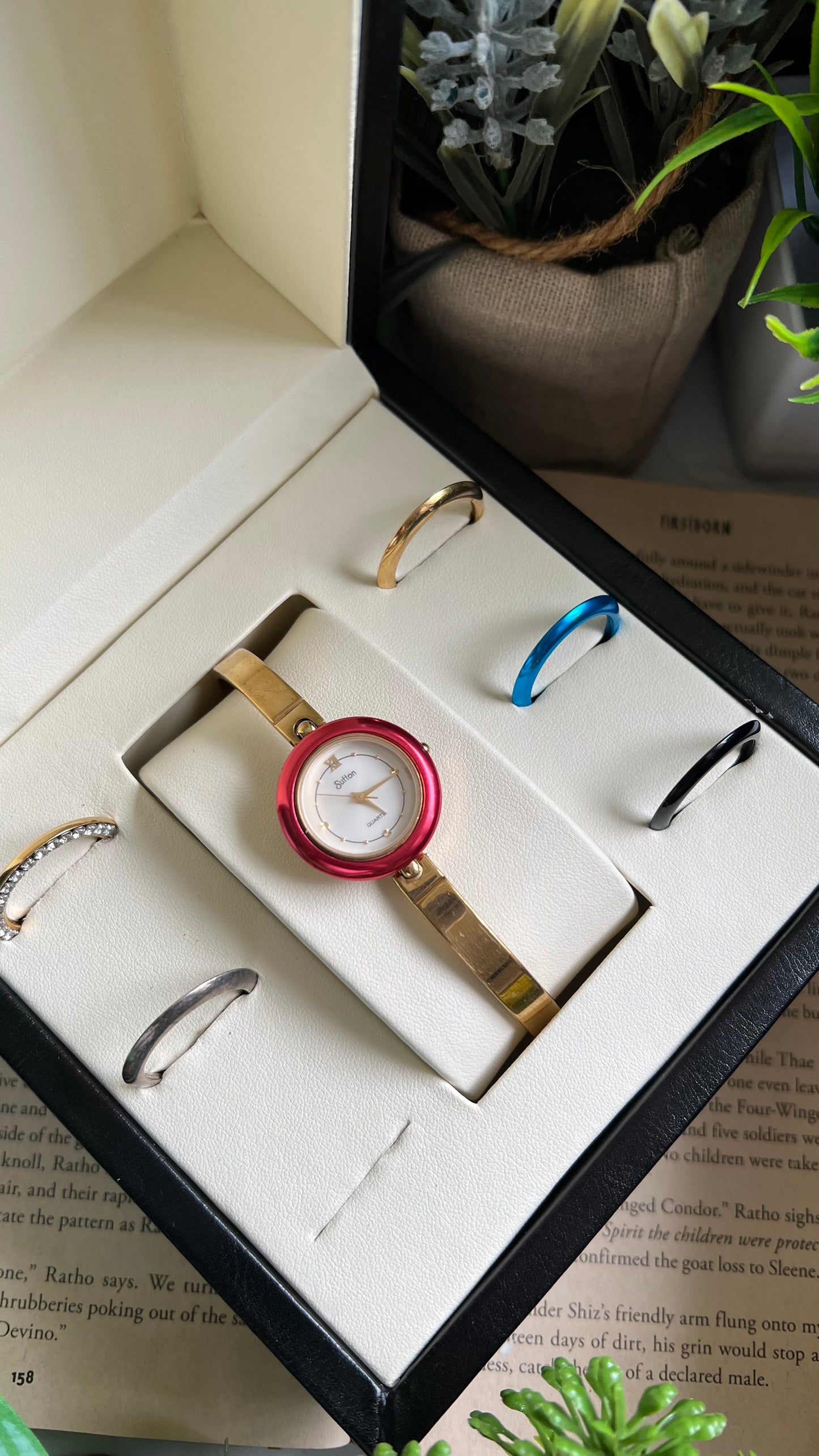 Vintage Sutton Interchangeable Bezel Set Watch in Gold Tone