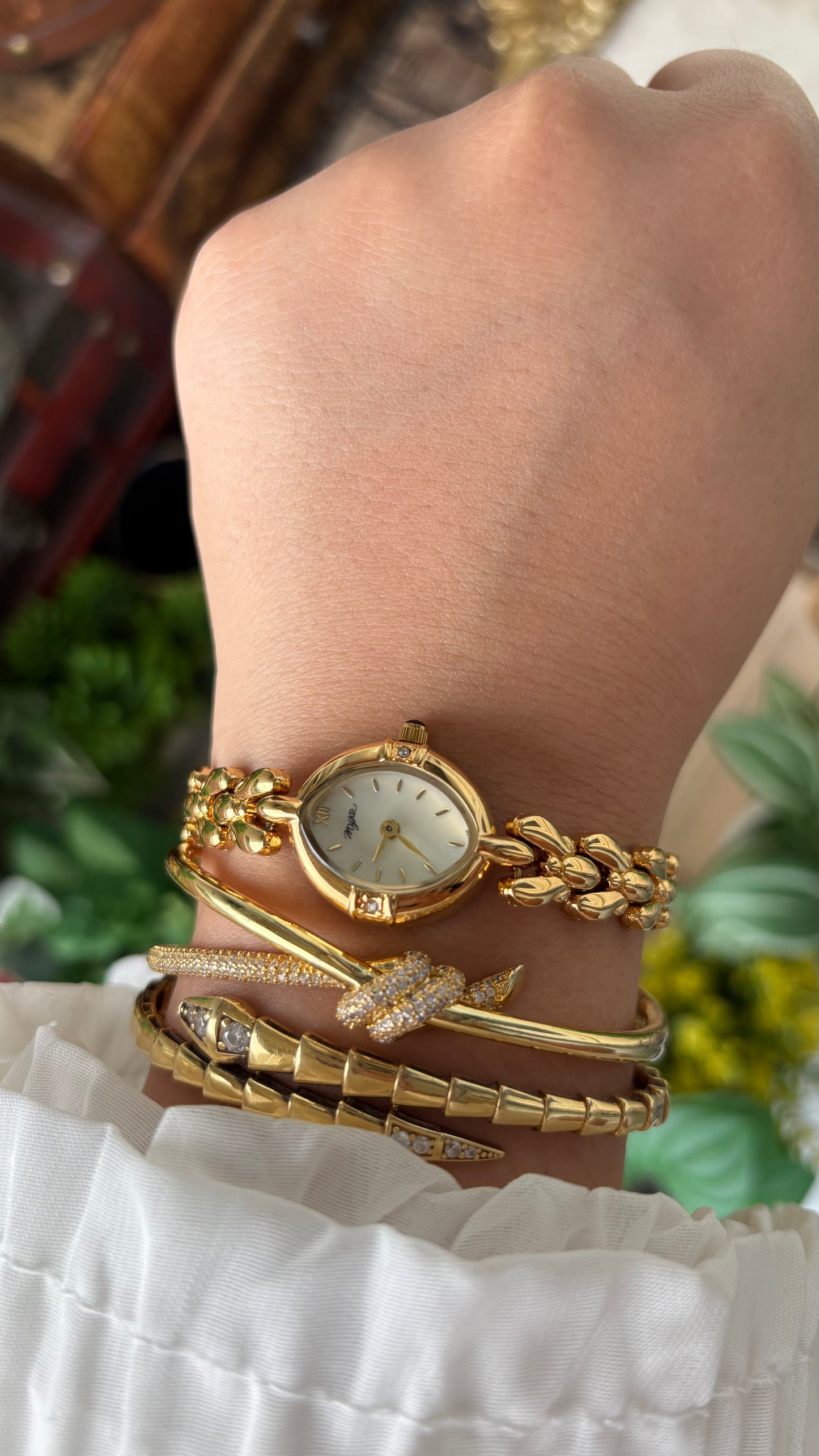 Vintage Myar Swiss Rhinestone Watch in Gold Tone Oval Dial Mother of Pearl Dial Quartz