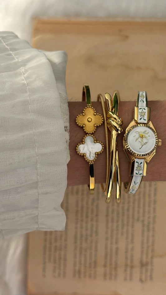 Rate Vintage Itraco Swiss White Peekaboo Watch in Gold Tone Quartz