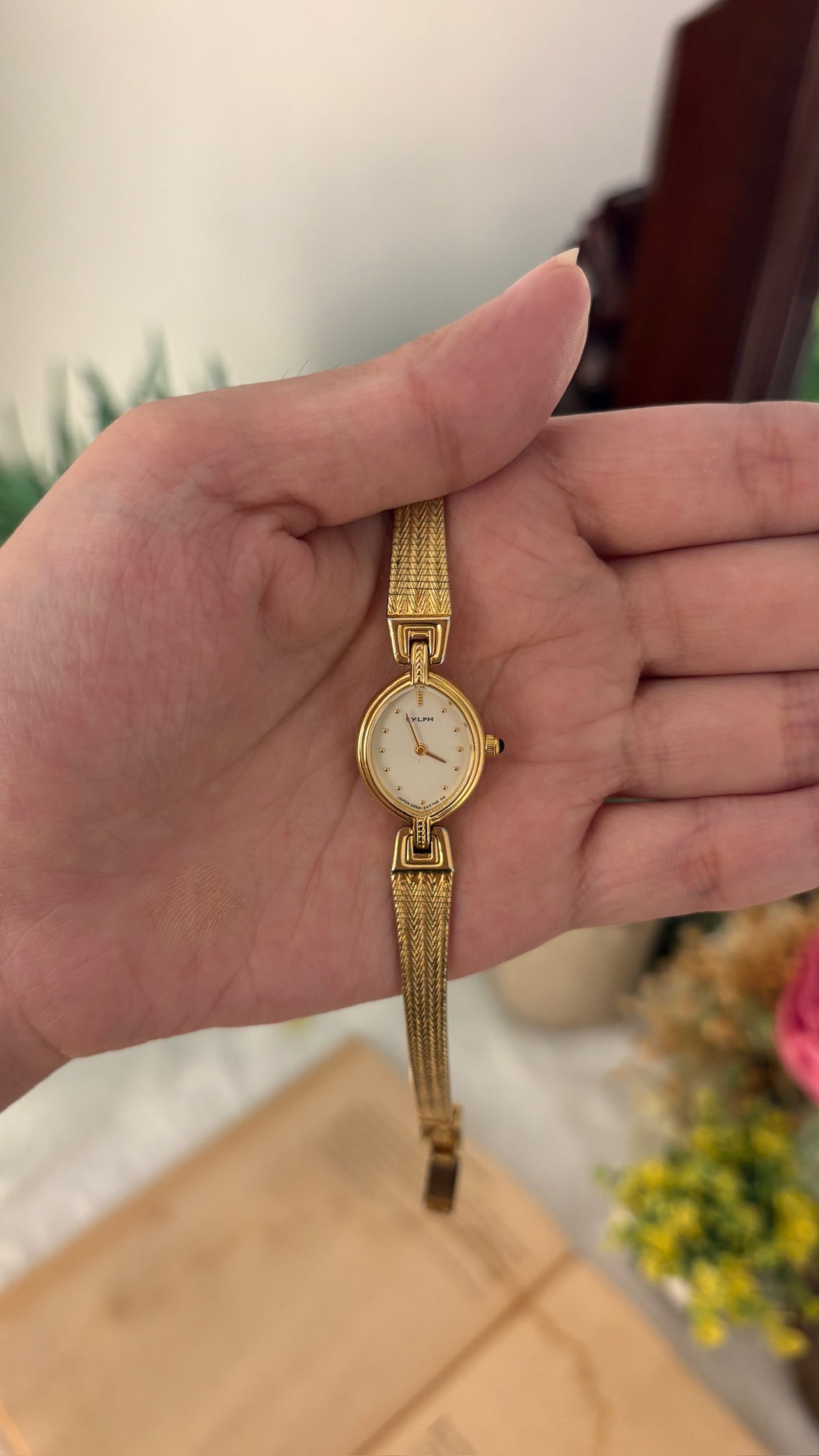Rare Dainty Vintage Citizen Sylph Dress Watch in Gold Tone Quartz