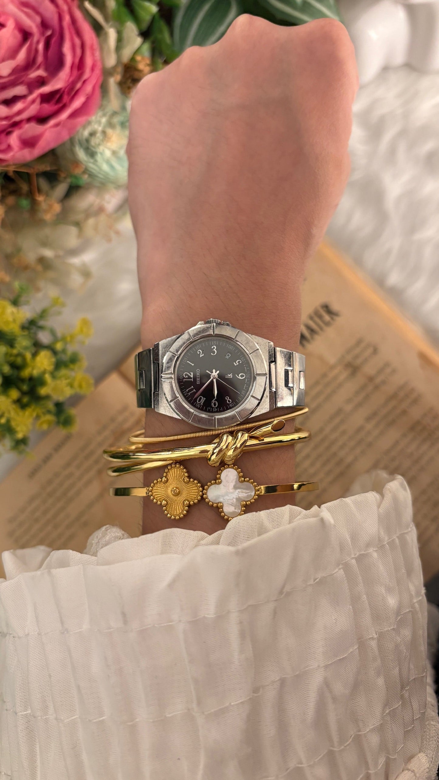Vintage Seiko Lukia Watch in Silver Tone Quartz