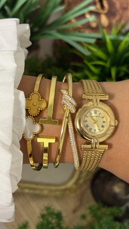 Vintage Duke Nicle Watch in Gold Tone Roman Dial
