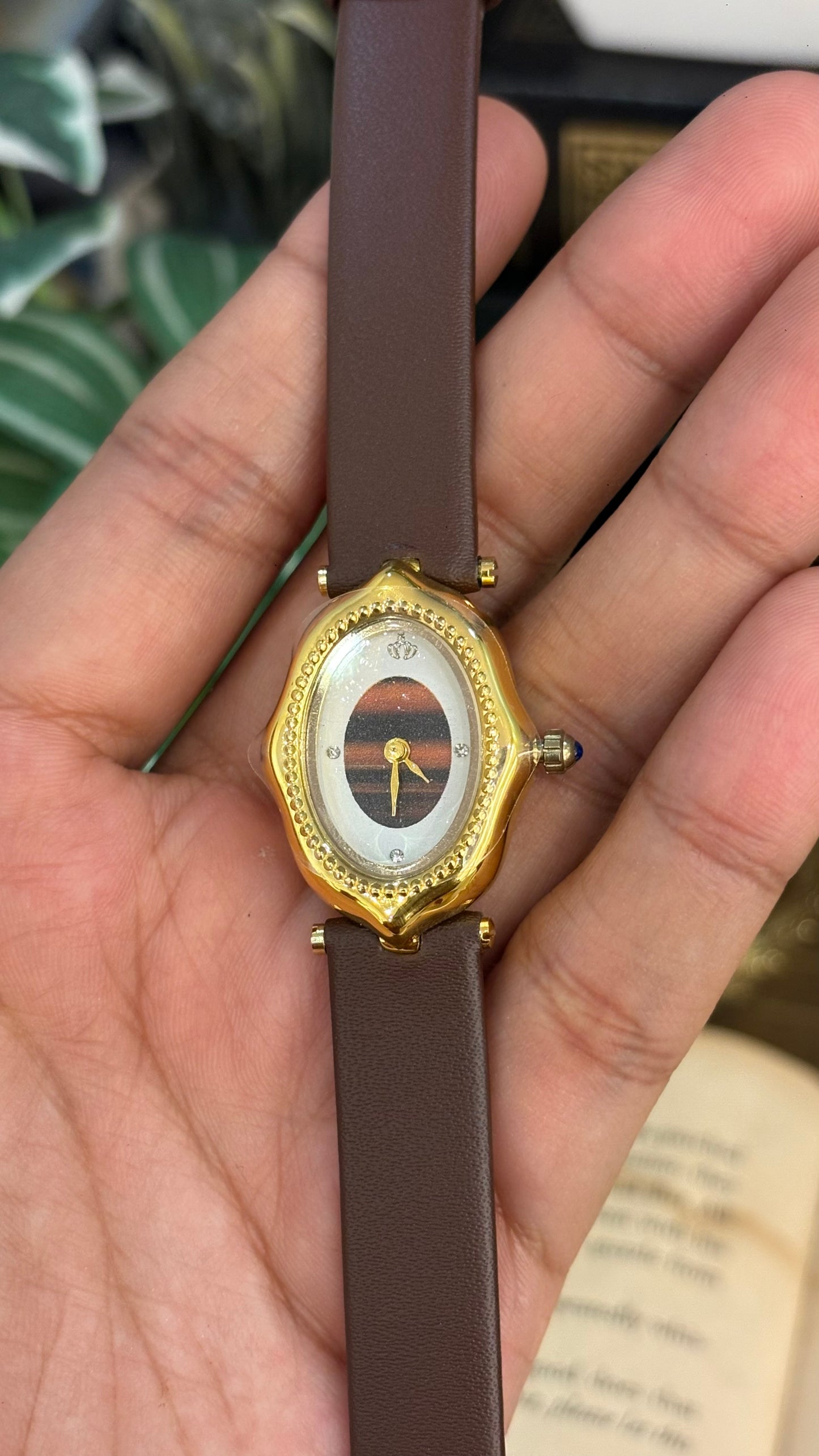Vintage Bridgerton Watch in Brown Leather Straps