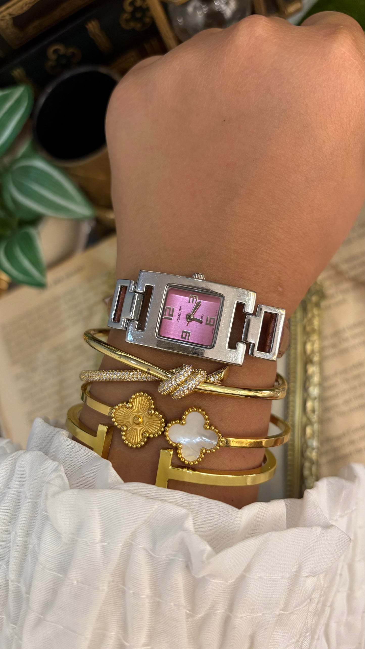 Vintage Rumours Tank Watch in Brown Leather Straps