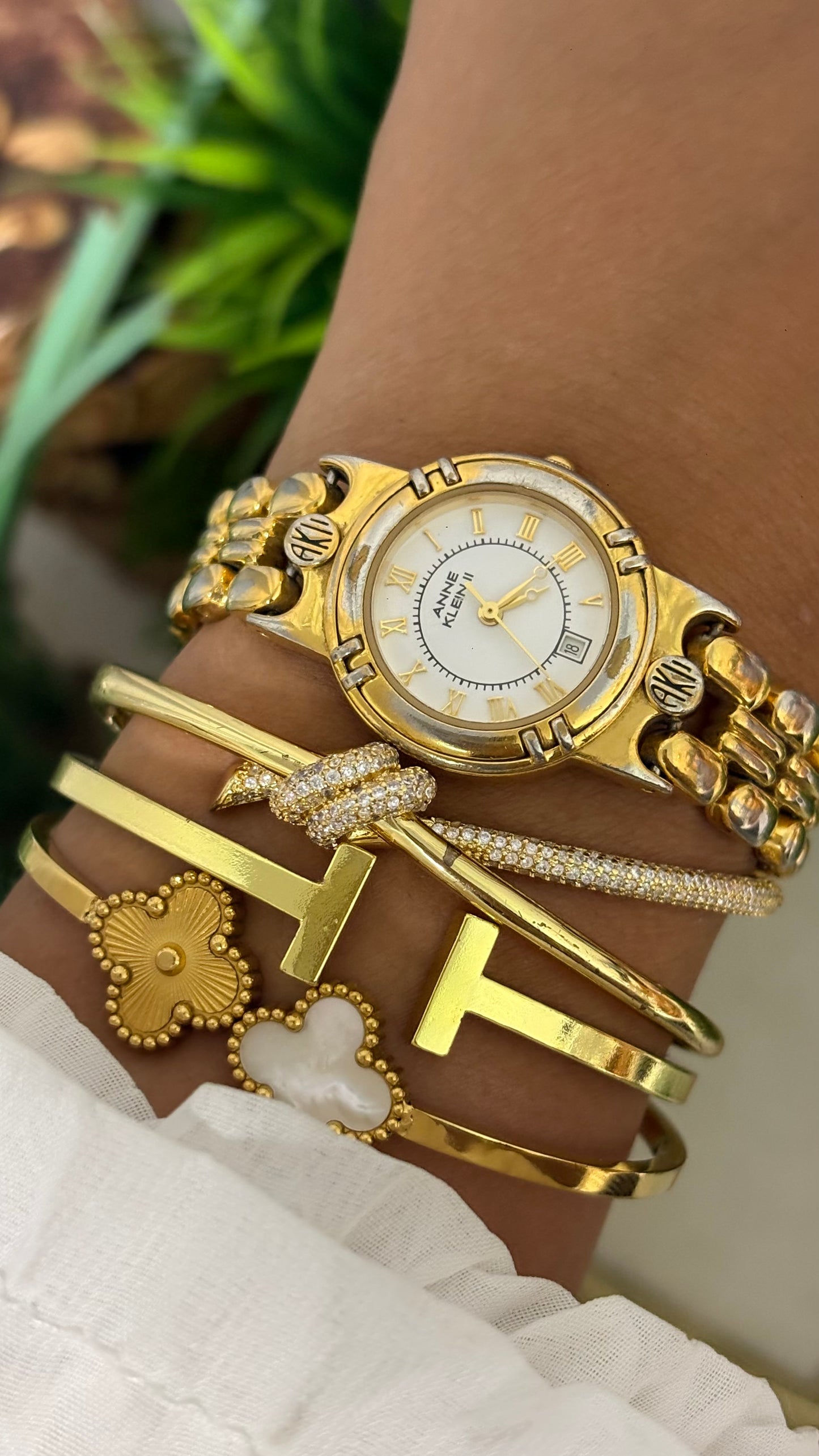 Vintage Anne Klein II in Gold Tone Roman Dial
