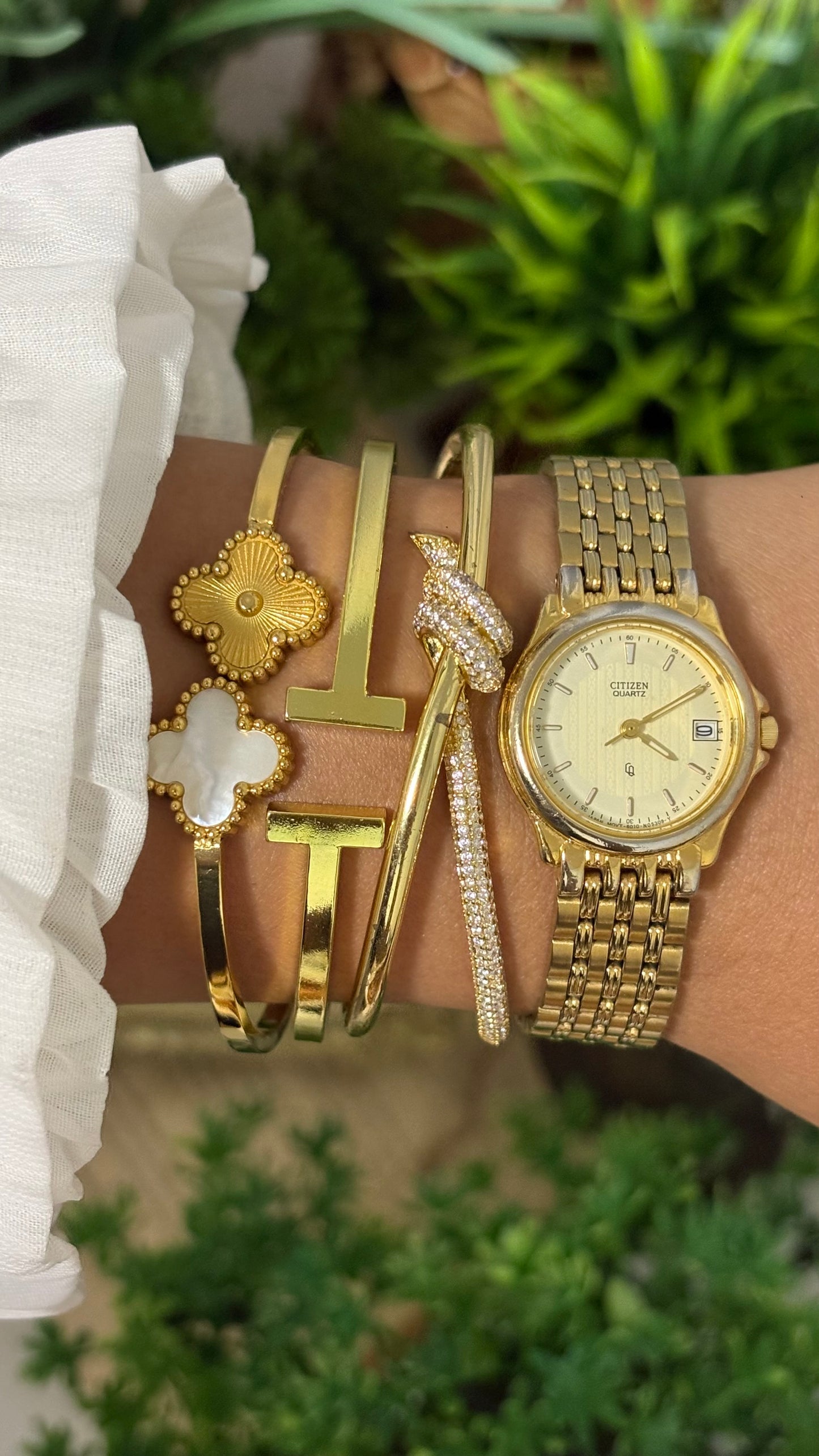 Vintage Citizen Watch in Gold Tone with Date Window