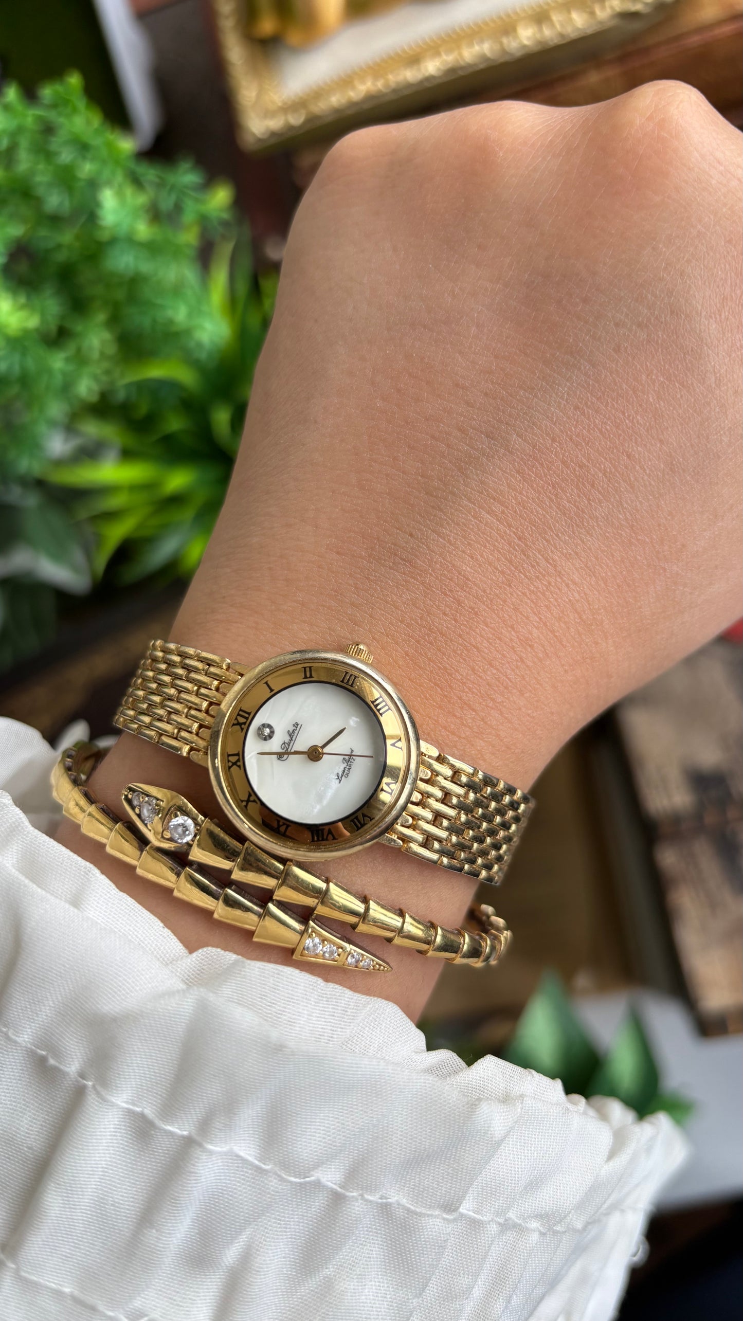 Vintage Dufonte Lucien Piccard Watch in Gold Tone Self-Adjust Pearl & Diamond Dial