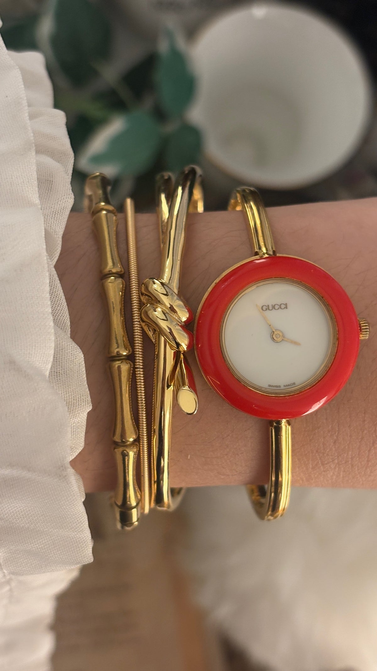 Rare Vintage Gucci Swiss Interchangeable Cherry Line Bezel Bangle Watch Set in Gold Tone Quartz