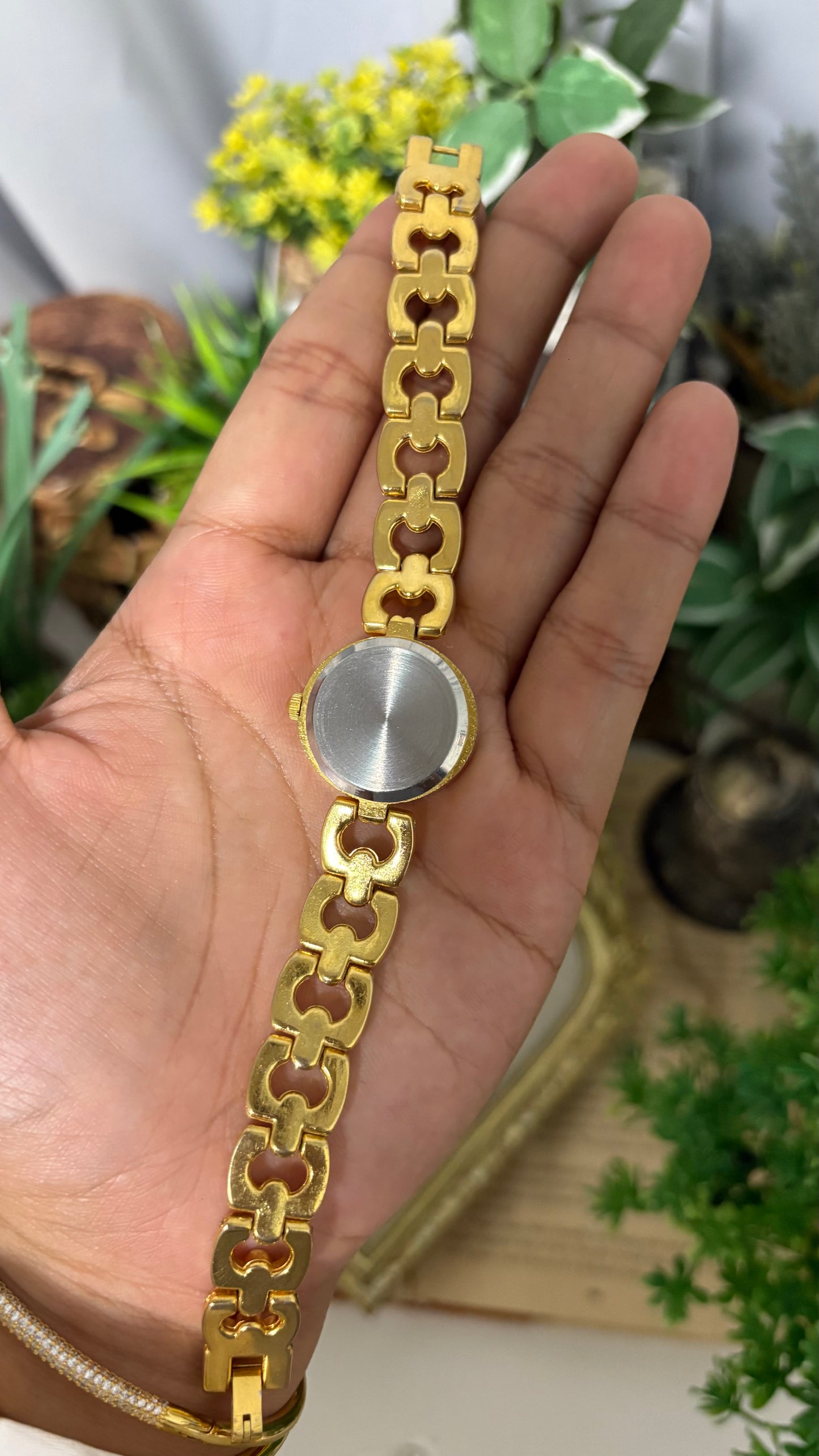 Vintage Best Time Watch in Gold Tone with Blue Accent Dial