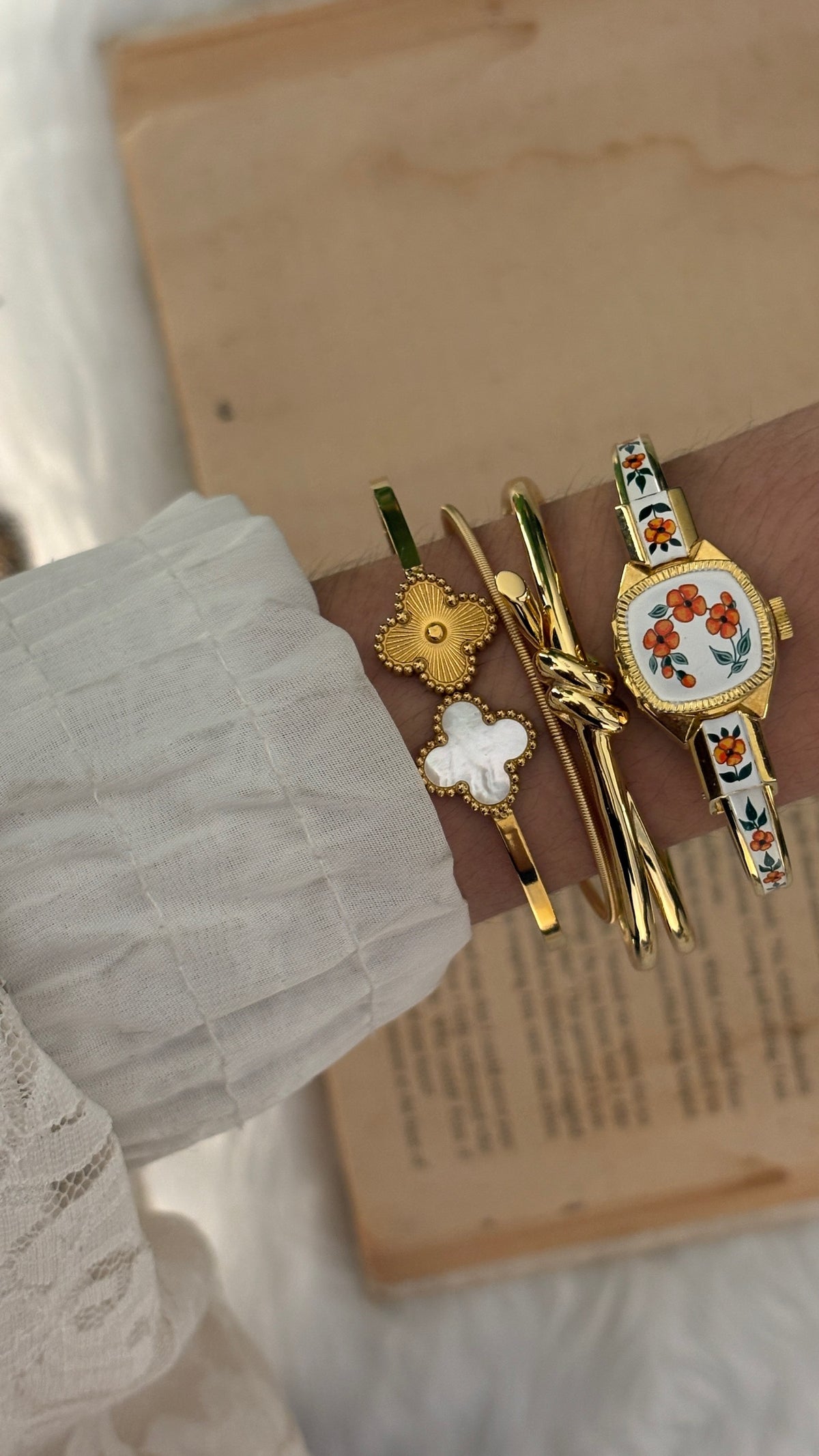 Rare Vintage Lamue Swiss White Peekaboo Watch in Gold Tone Quartz