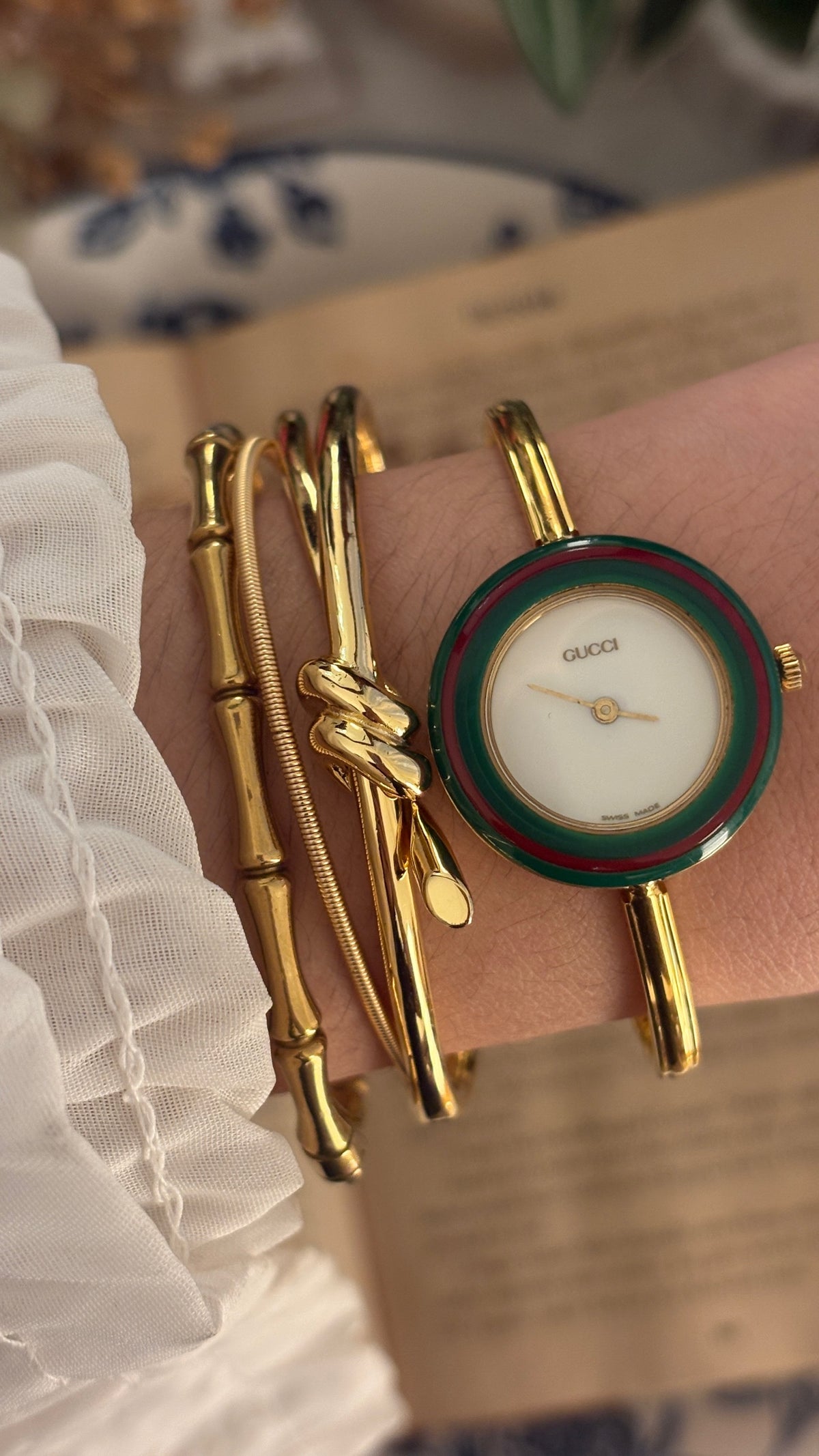 Rare Vintage Gucci Swiss Interchangeable Cherry Line Bezel Bangle Watch Set in Gold Tone Quartz