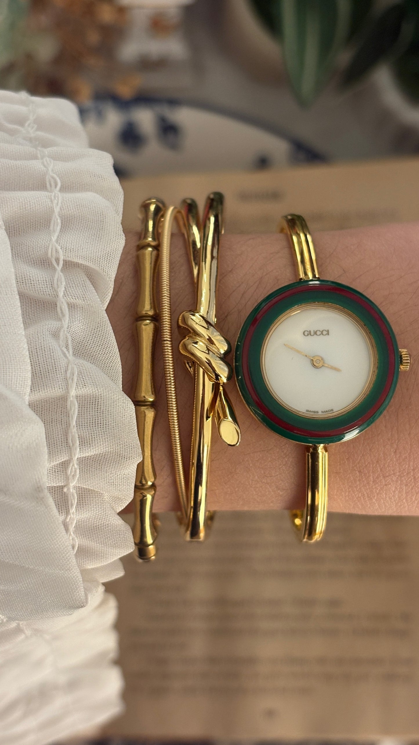 Rare Vintage Gucci Swiss Interchangeable Cherry Line Bezel Bangle Watch Set in Gold Tone Quartz