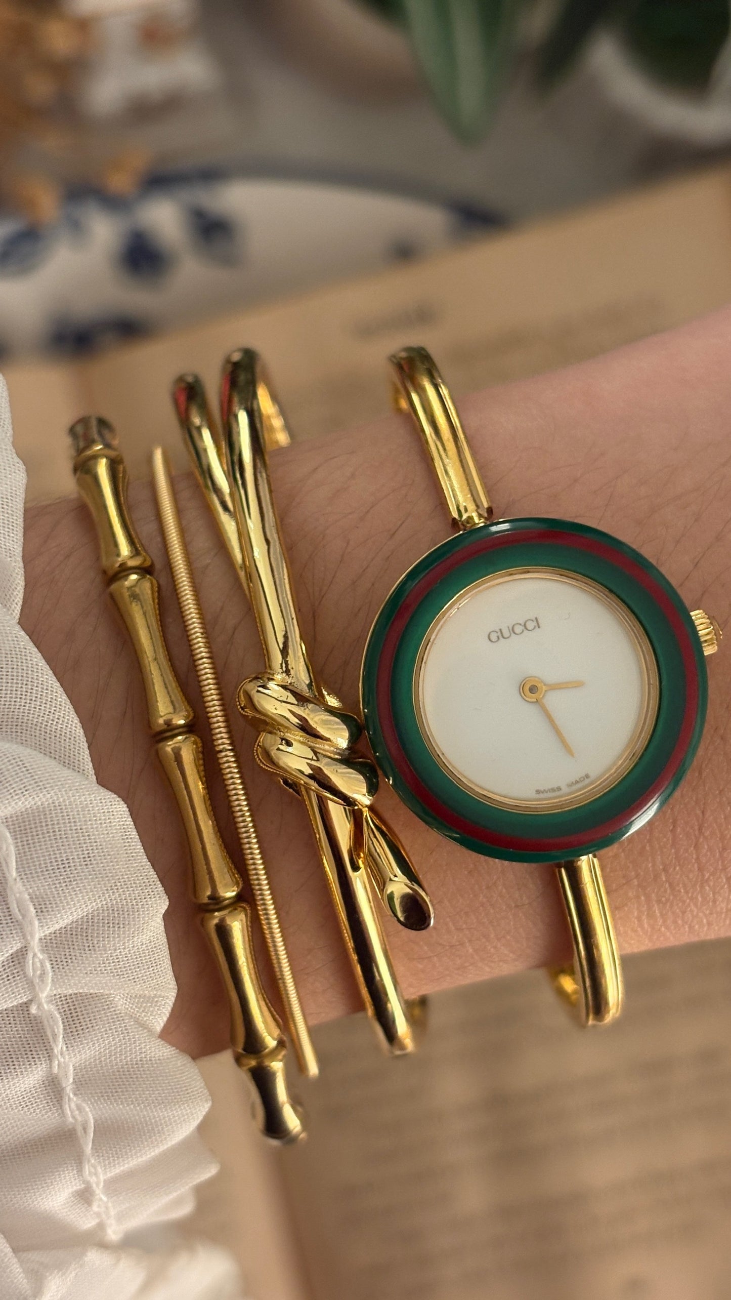Rare Vintage Gucci Swiss Interchangeable Cherry Line Bezel Bangle Watch Set in Gold Tone Quartz