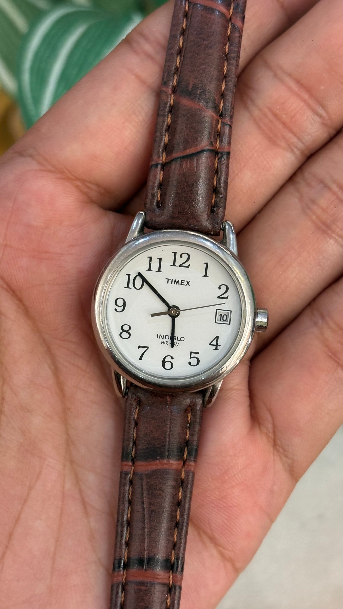 Vintage Timex Watch in Brown Leather Straps