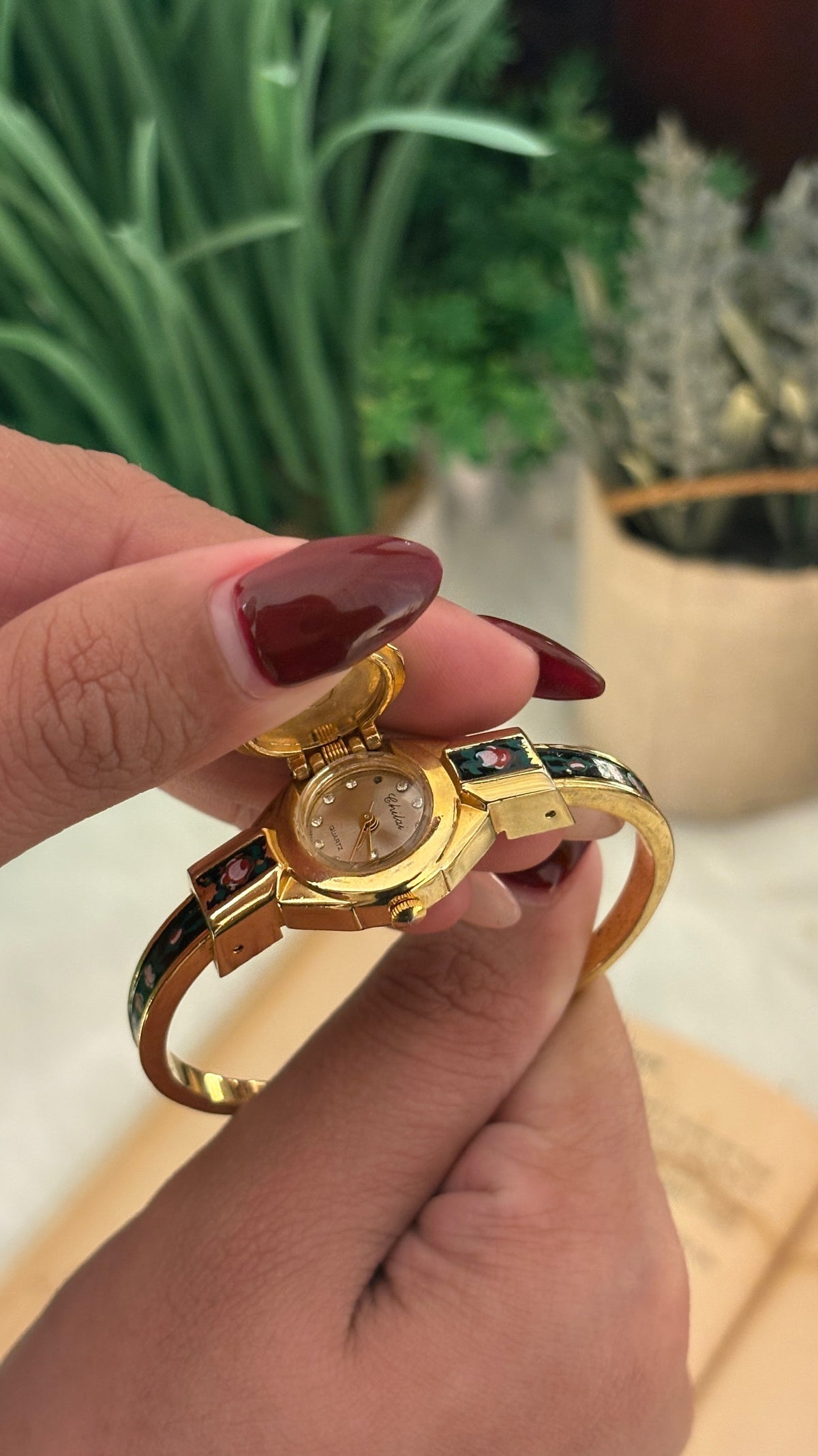 Rare Vintage Chilai Black Peekaboo Watch in Gold Tone Quartz