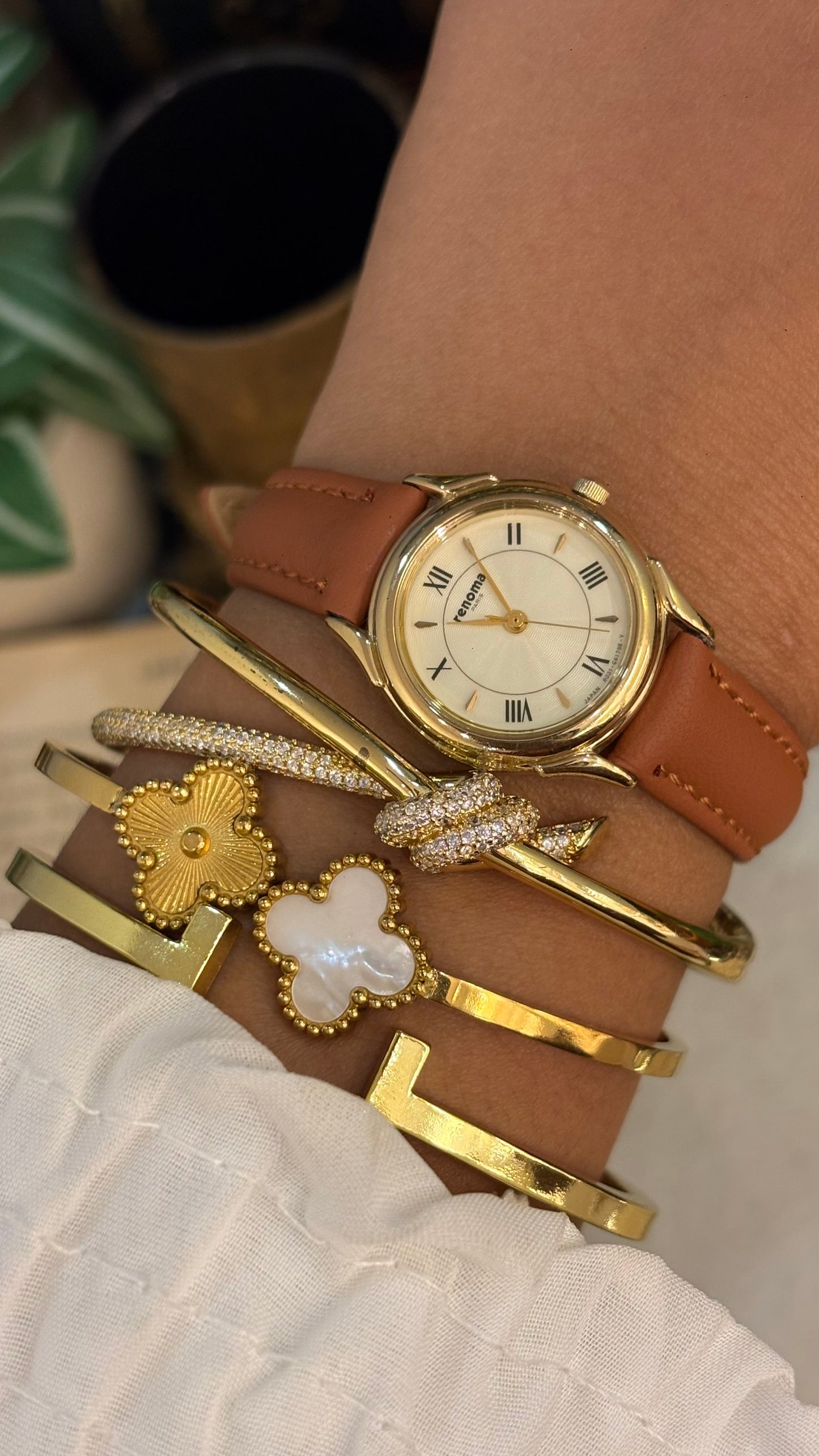 Vintage Renoma Paris Watch in Brown Leather Straps