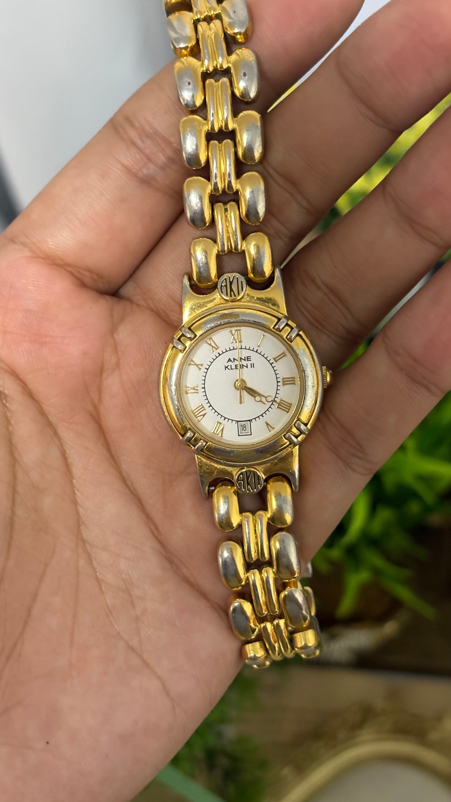 Vintage Anne Klein II in Gold Tone Roman Dial
