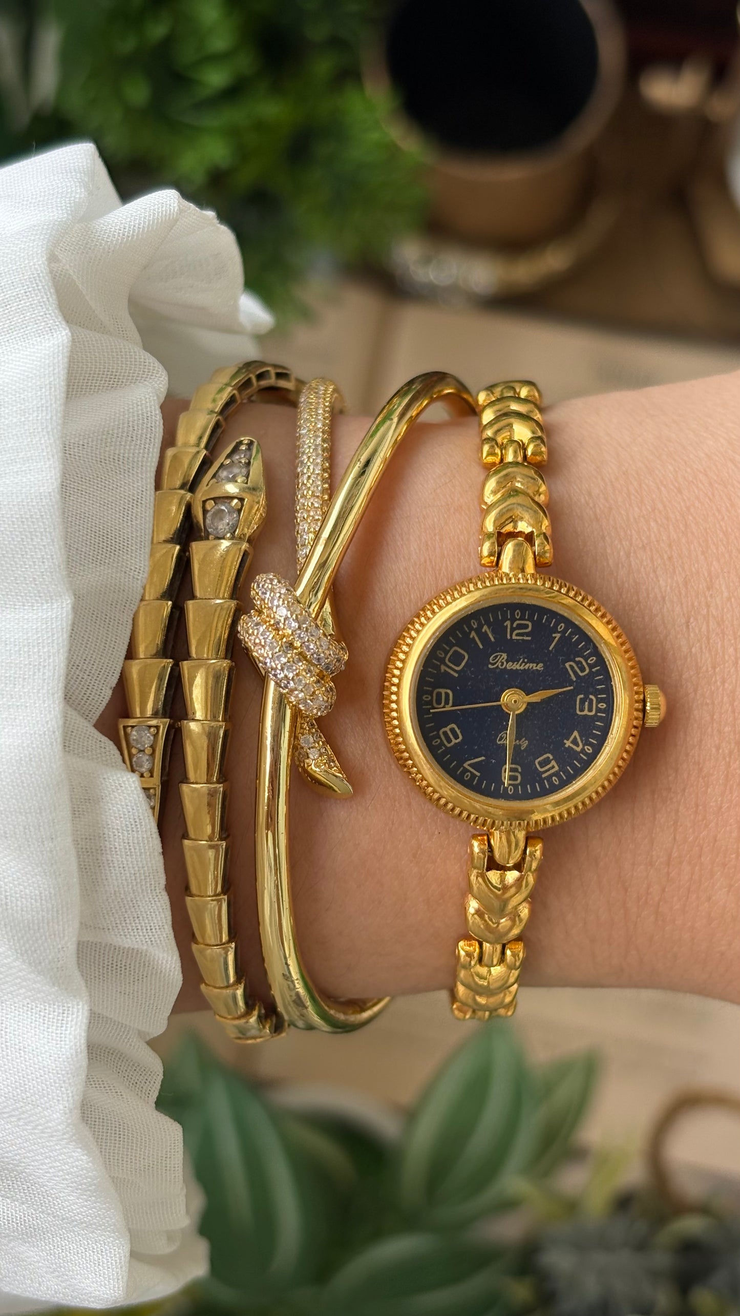 Vintage Bestime Watch in Gold Tone Midnight Blue Dial Quartz