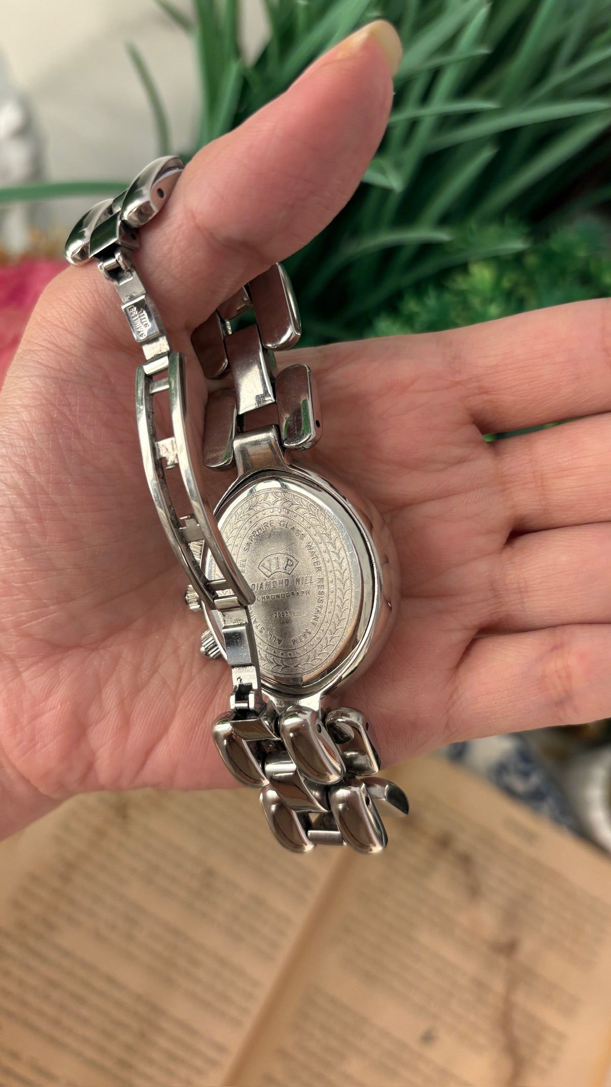 Rare Vintage Diamond Hill Japan Eye Dial Watch in Silver Tone Quartz