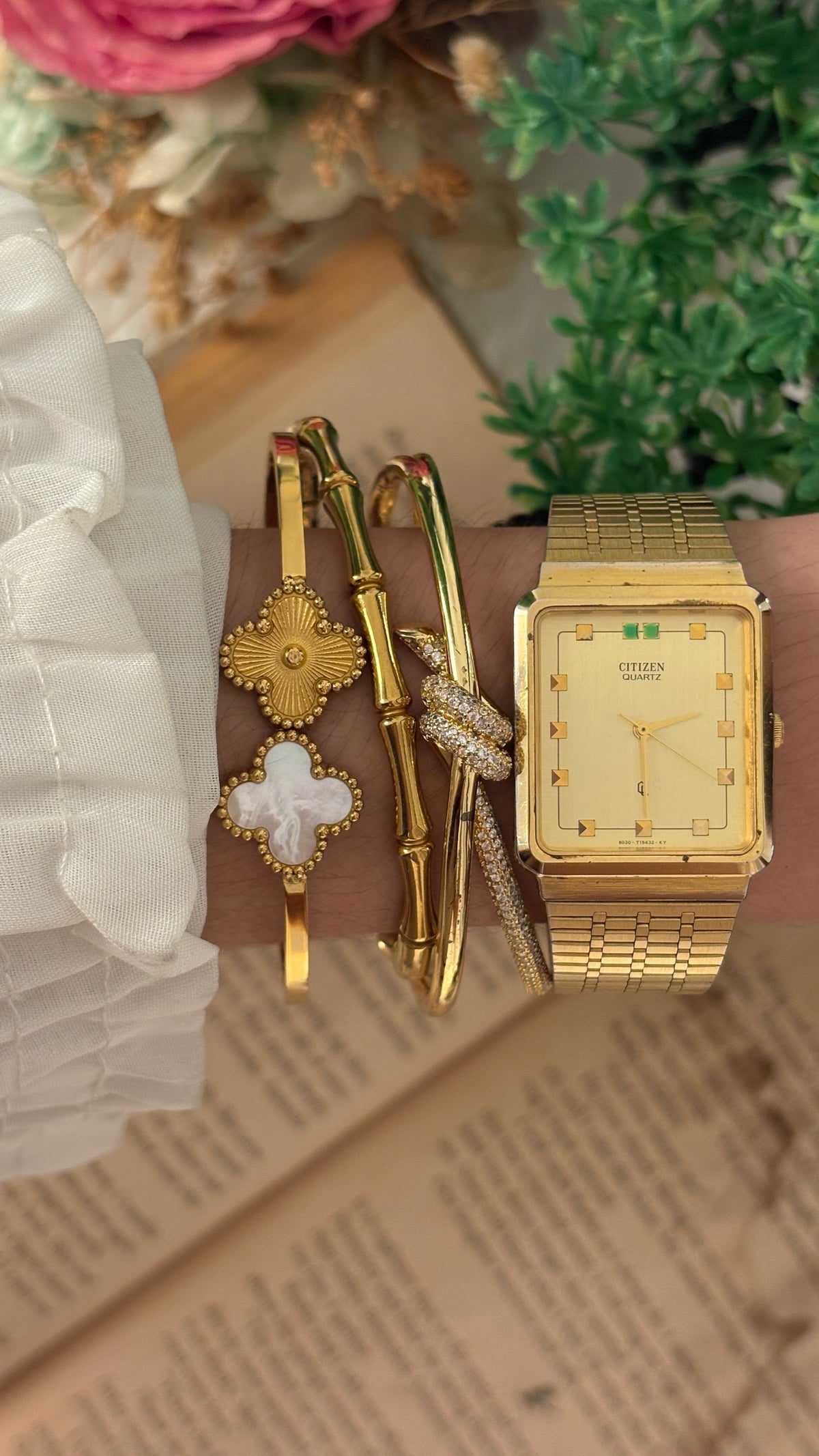 Rare Vintage Citizen Mens Tank Watch in Gold Tone Quartz