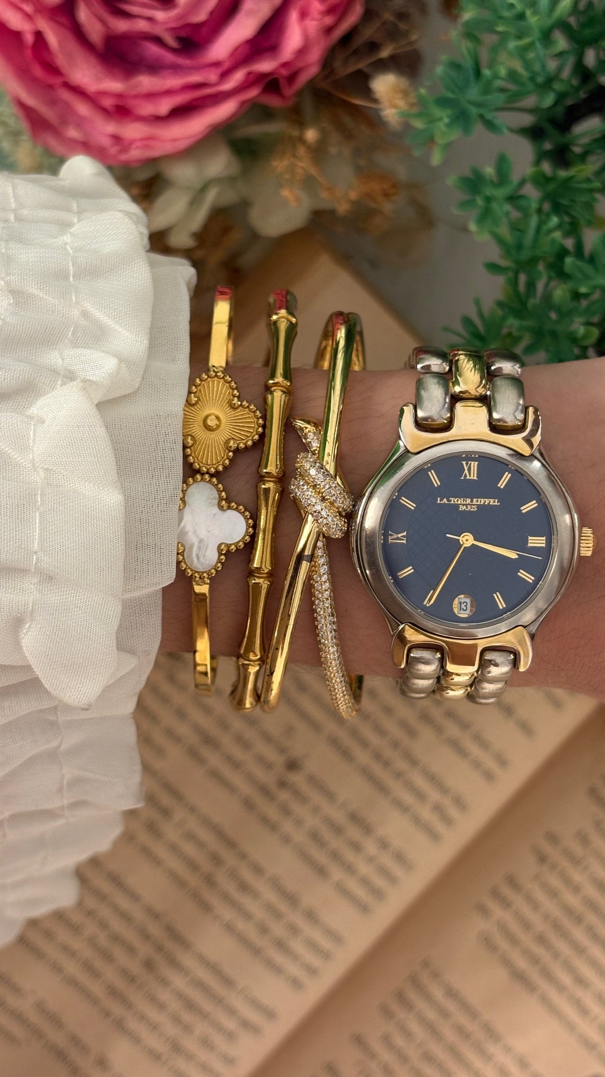 Vintage La Tour Eiffel Paris Midnight Blue Dial Date Window Mens Watch in Two-Tone Quartz