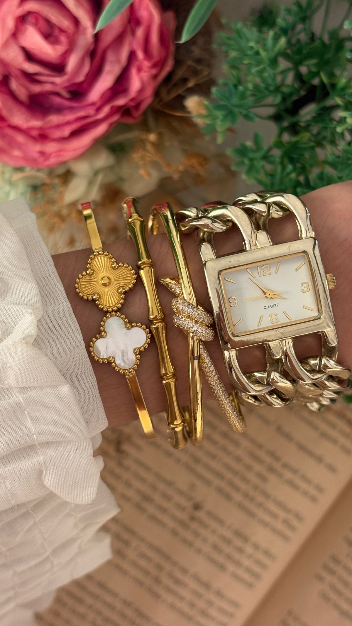 Vintage Japan Chain Horizontal Tank Bracelet Watch in Gold Tone Quartz