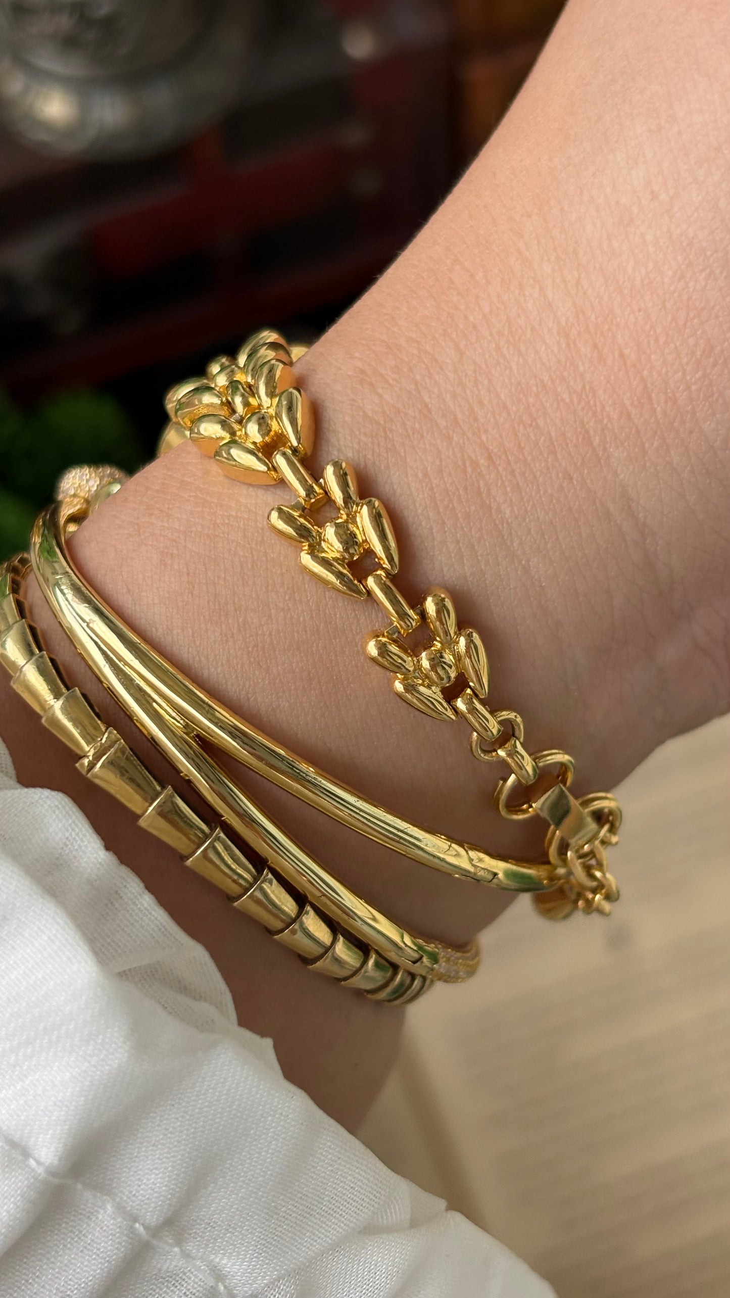 Vintage Dainty C.Moi Bracelet Watch in Gold Tone Black Minimalist Dial Quartz