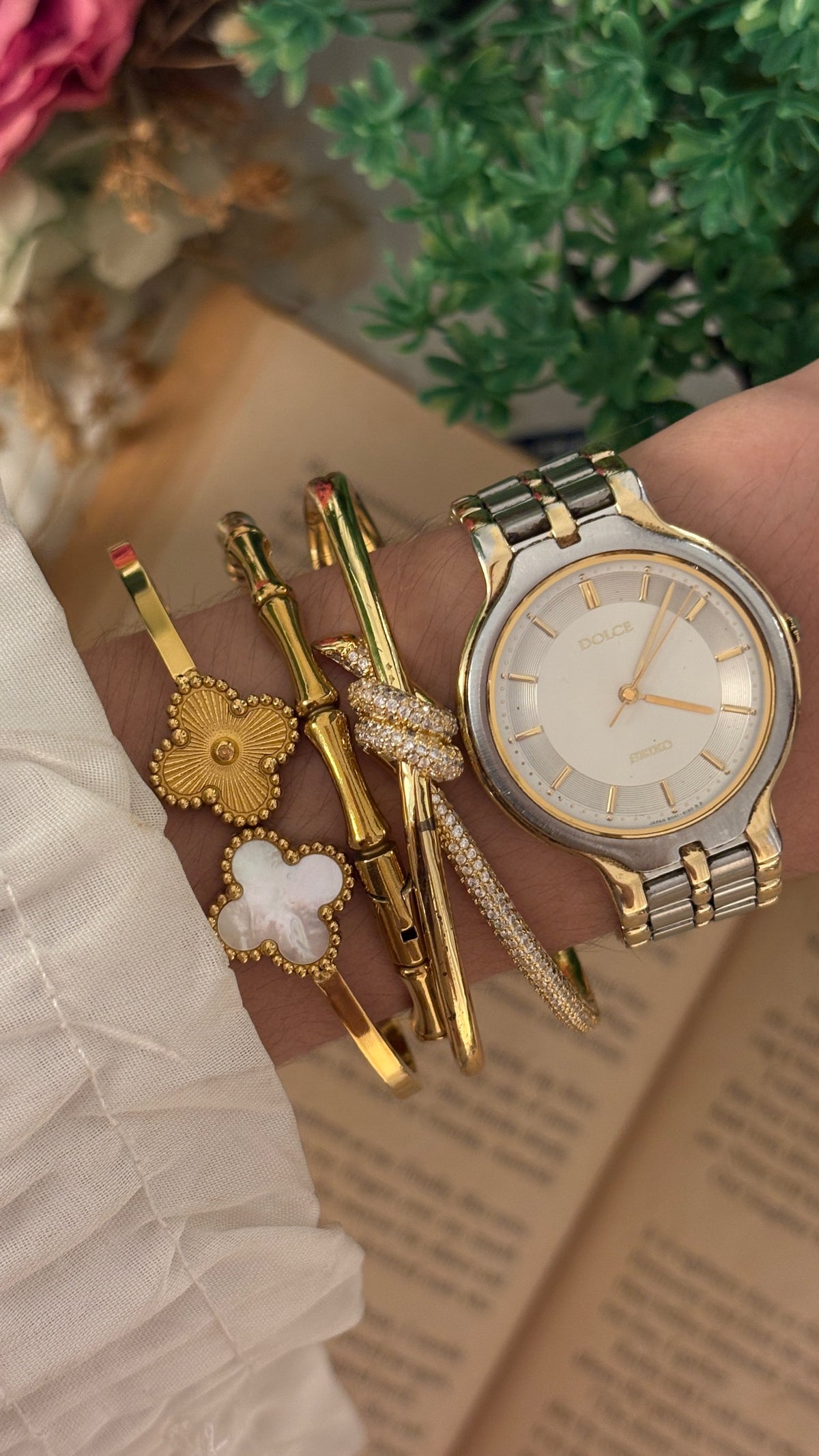 Extremely Rare Vintage Seiko Dolce Minimalist Watch in Two-Tone Quartz