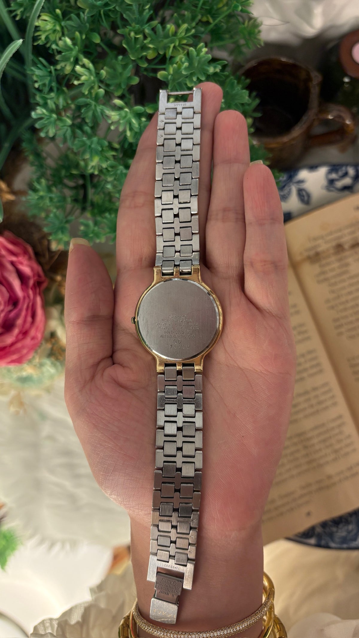 Extremely Rare Vintage Seiko Dolce Minimalist Watch in Two-Tone Quartz