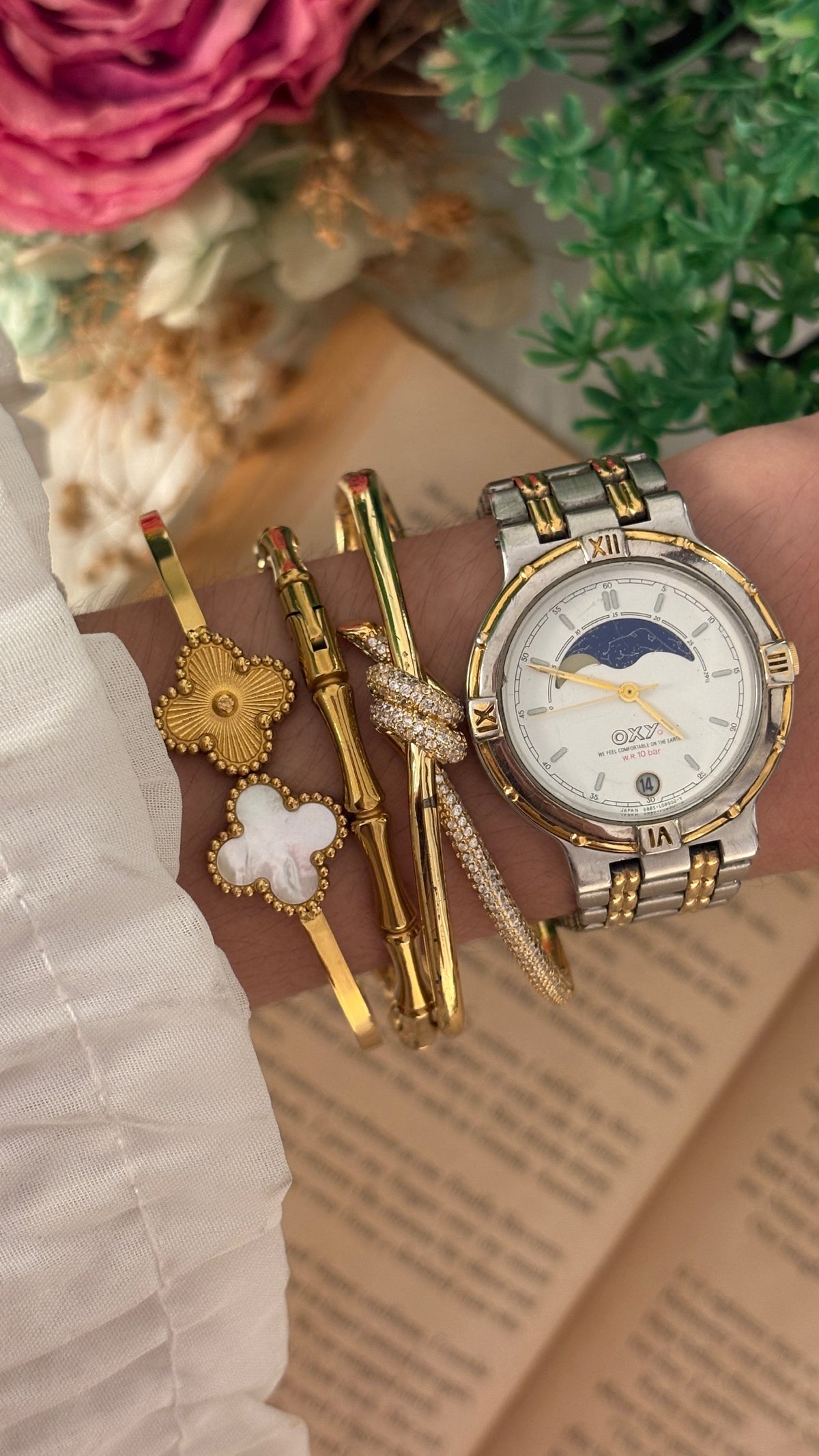 Extremely Rare Vintage Oxy Vega Citizen Moonphase Mens Watch in Two-Tone Quartz