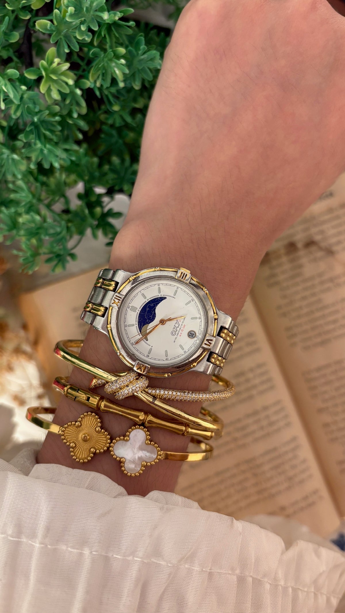 Extremely Rare Vintage Oxy Vega Citizen Moonphase Mens Watch in Two-Tone Quartz
