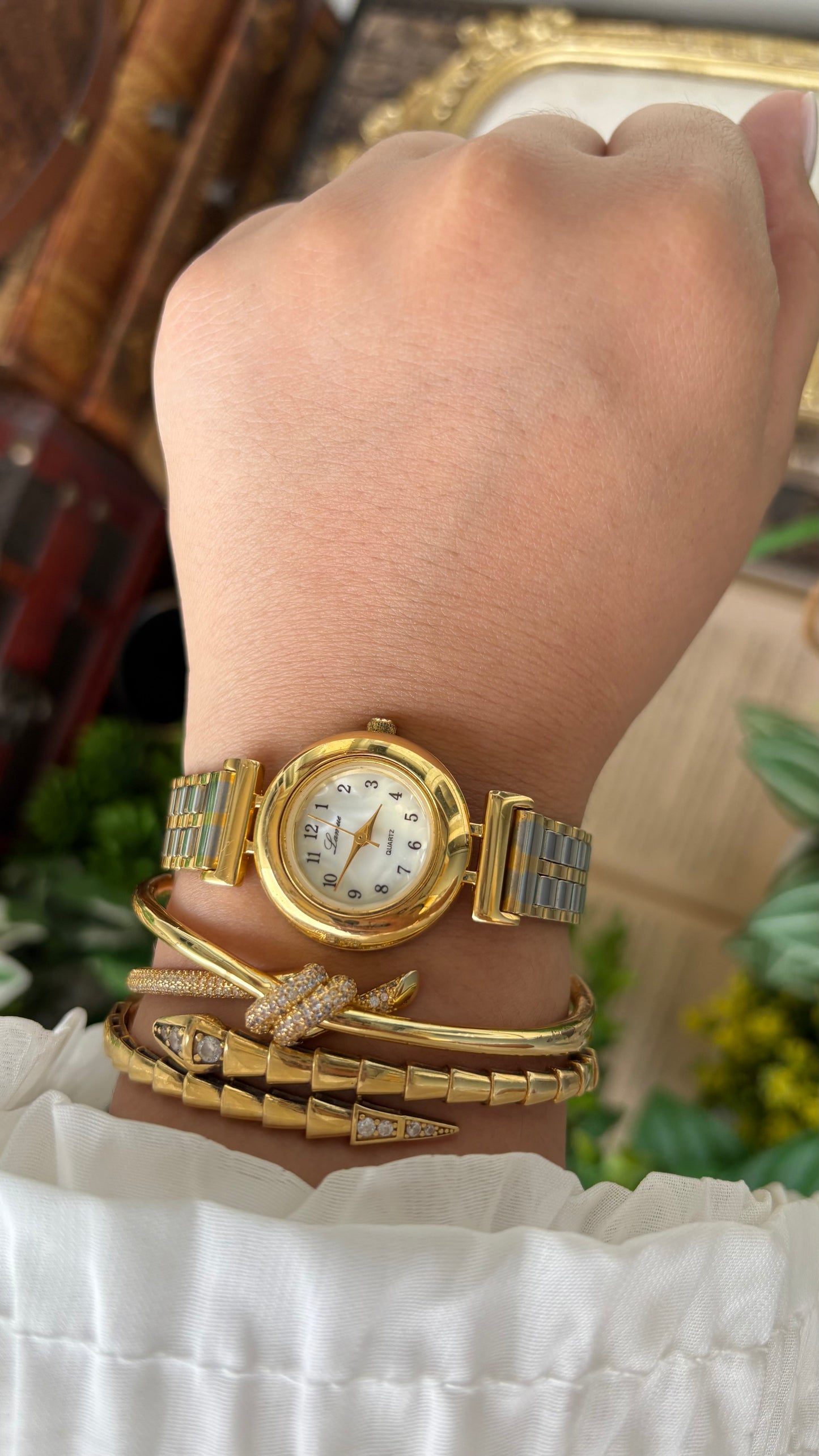 Vintage Lamue Watch in Two-Tone Mother of Pearl Dial Quartz